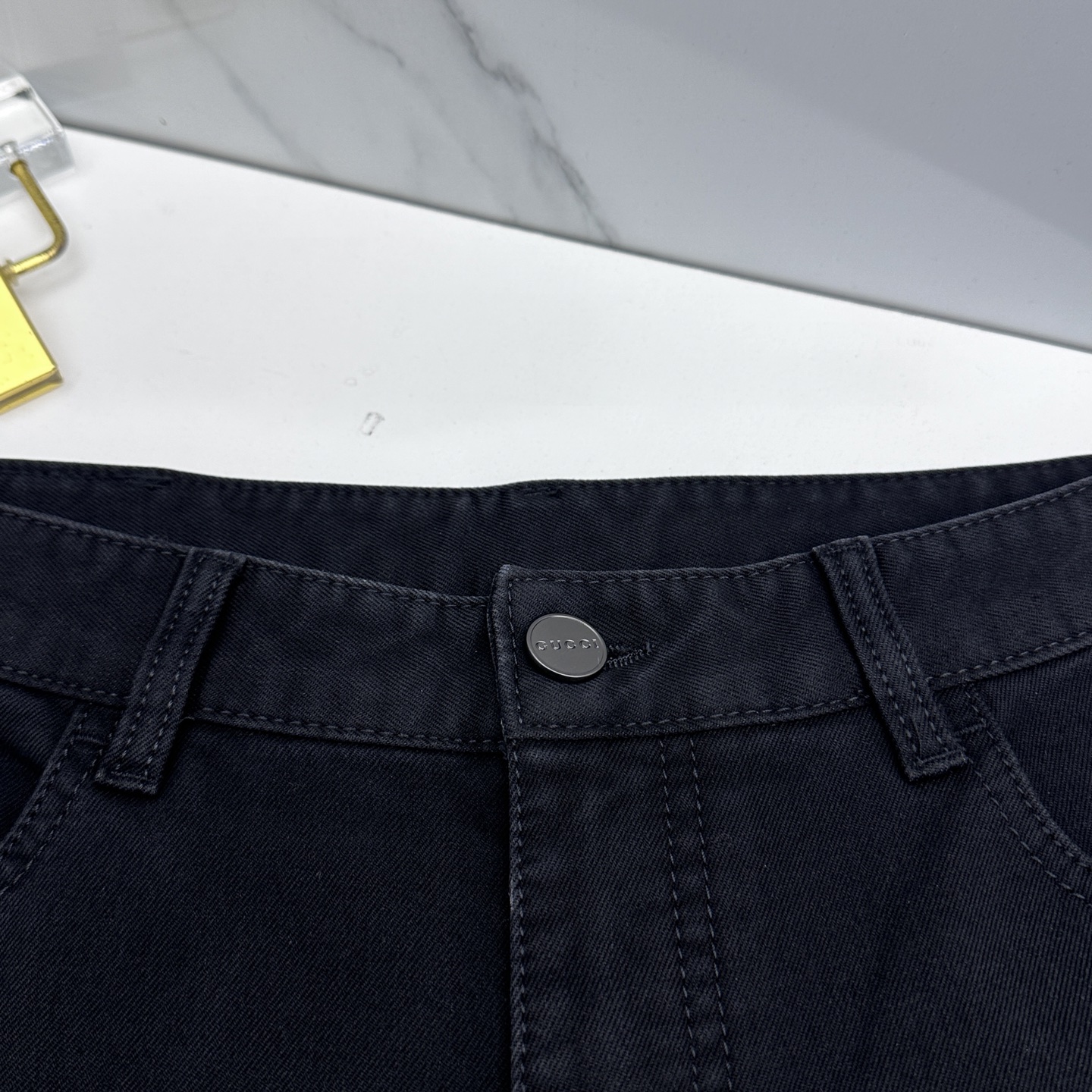 🆕Gucci古驰 男装系列属于时装圈无法复制和取代的存在，代表着意式典型的品牌 工艺、品质及剪裁设计都堪