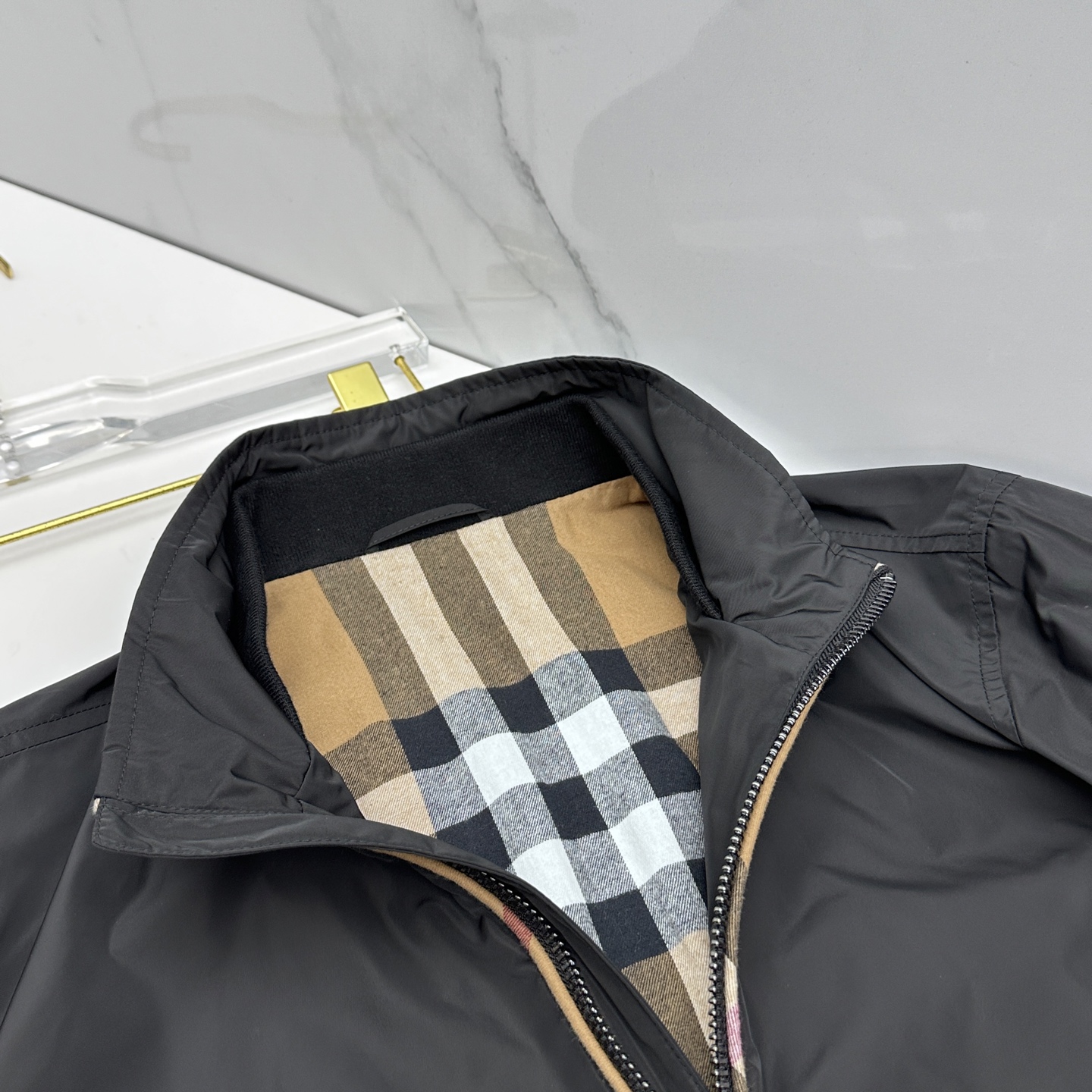 🆕Burberry巴宝莉 2026早春系列，最新时尚立领夹克外套.定制纹格。处处细节显工艺足够的高级 结