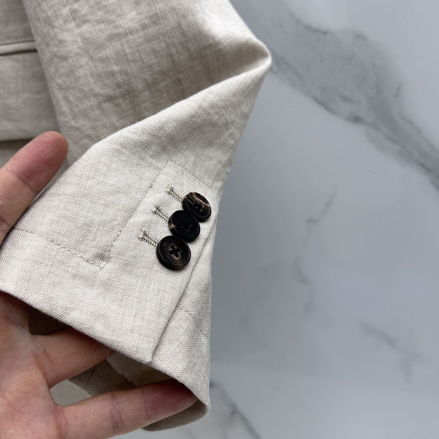 🆕Loro Piana 2026早春老钱风棉麻系列，最新时尚男款西装外套.定织定染面料。处处细节显工艺足