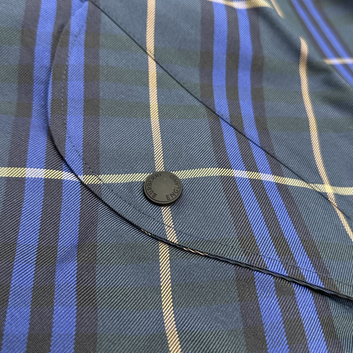 🆕Burberry巴宝莉 2026早春系列，最新时尚连帽夹克外套.定制纹格。处处细节显工艺足够的高级 结