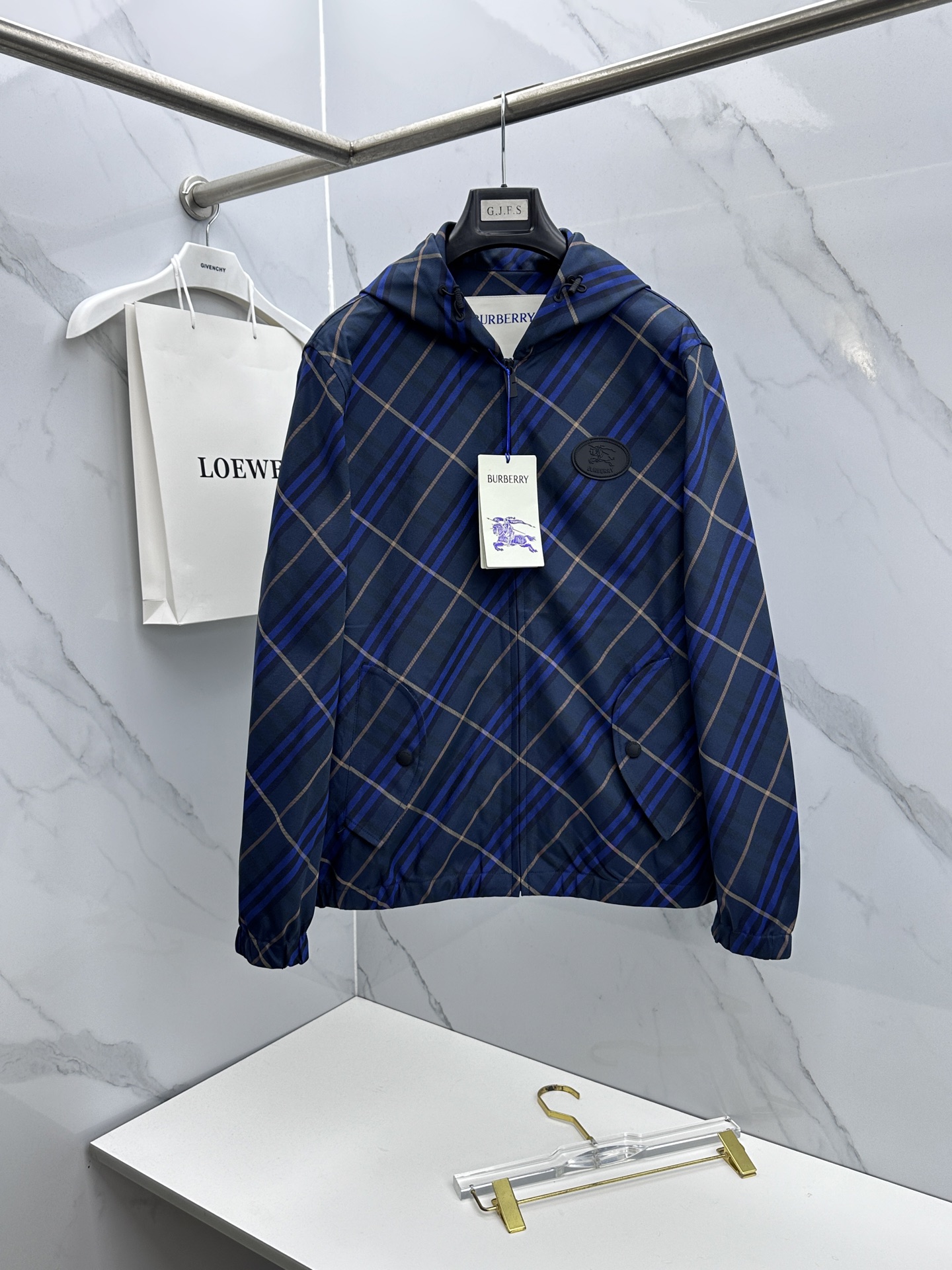 🆕Burberry巴宝莉 2026早春系列，最新时尚连帽夹克外套.定制纹格。处处细节显工艺足够的高级 结