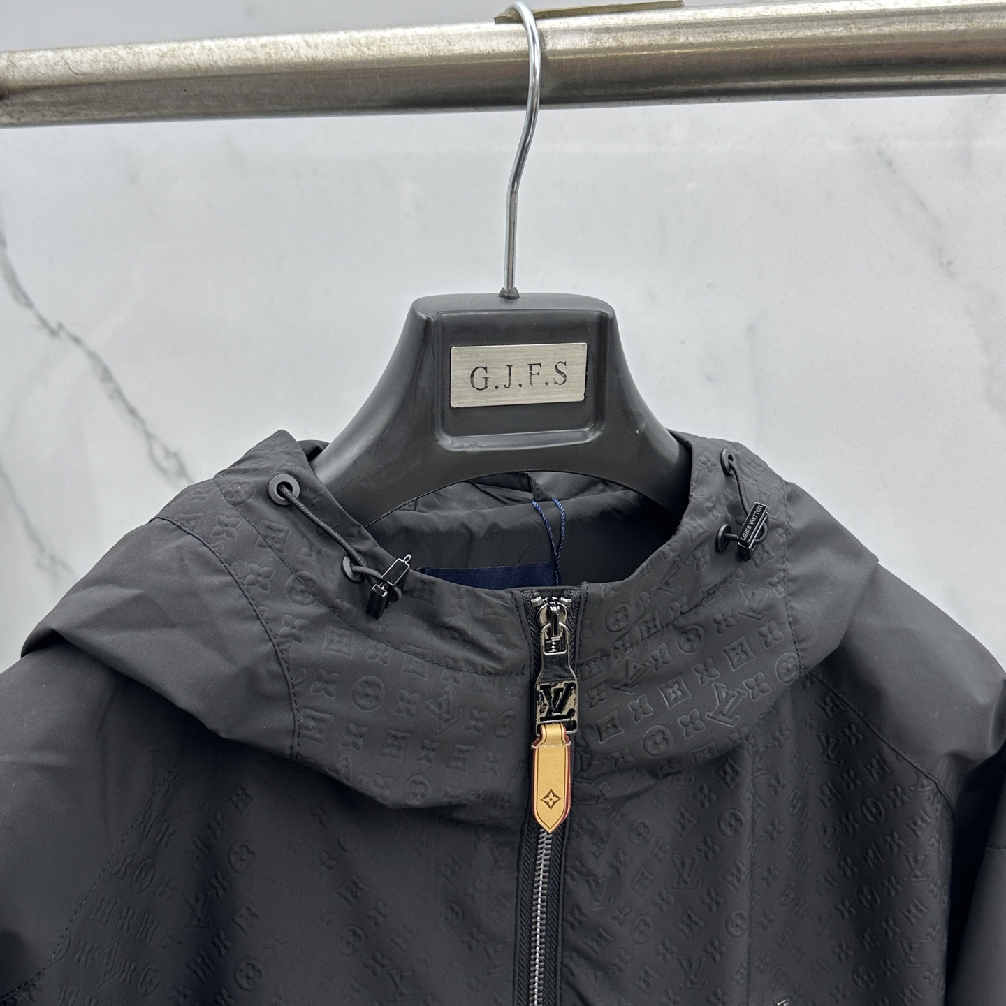 🆕LV路易威登 2026早春系列，最新时尚连帽夹克外套.logo提花拼接。处处细节显工艺足够的高级 结构