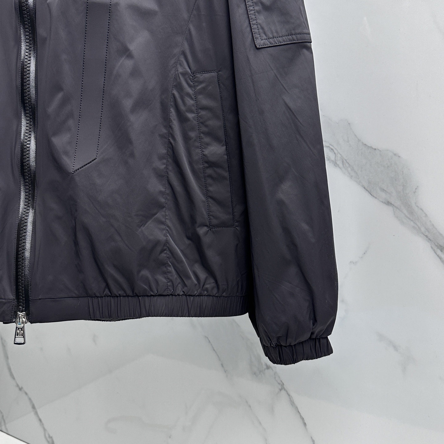 🆕Moncler蒙口 2026早春系列，最新时尚连帽夹克外套.处处细节显工艺足够的高级 结构性剪裁的设计