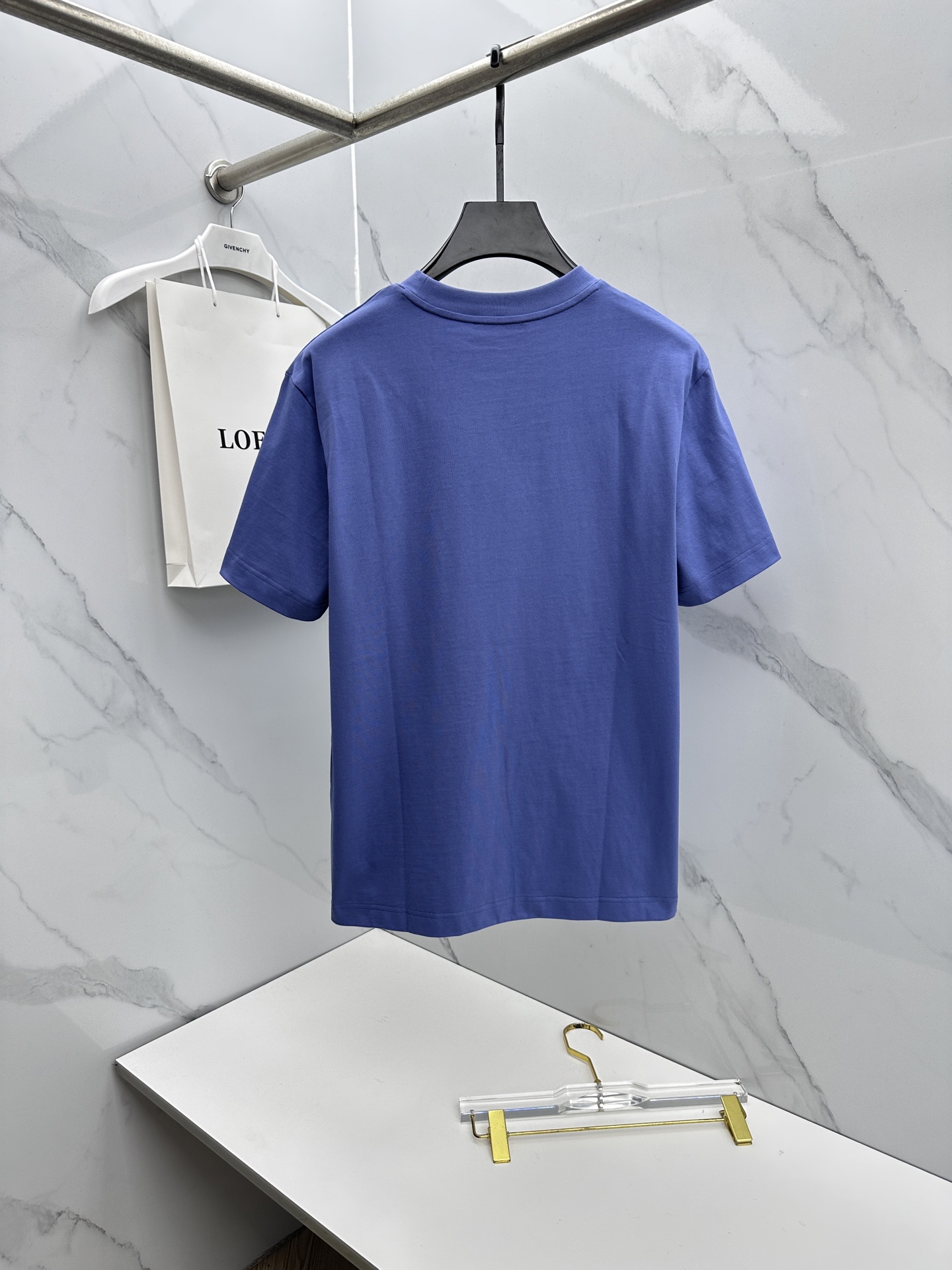 🆕LOEWE罗意威 2026春夏新款绣花短袖 官网同款T恤 双纱纯棉面料 多元化搭配 迎合眼下时尚前沿的