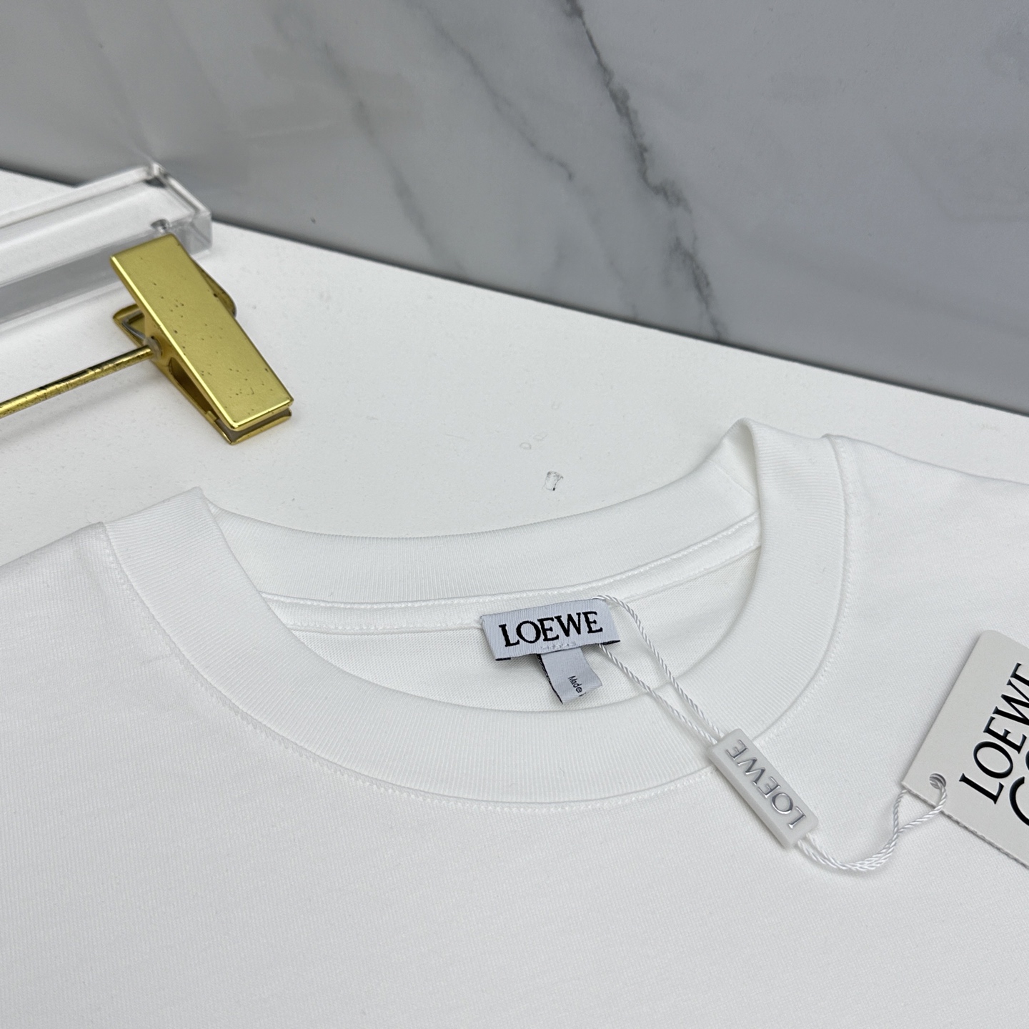 🆕LOEWE罗意威 2026春夏新款绣花短袖 官网同款T恤 双纱纯棉面料 多元化搭配 迎合眼下时尚前沿的