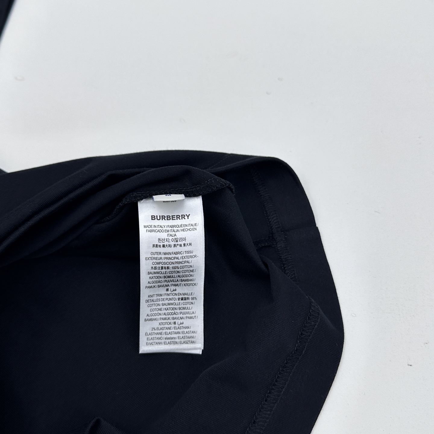 🆕BBR巴宝莉 2026春夏新款绣花短袖 官网同款T恤 双纱纯棉面料 多元化搭配 迎合眼下时尚前沿的创新