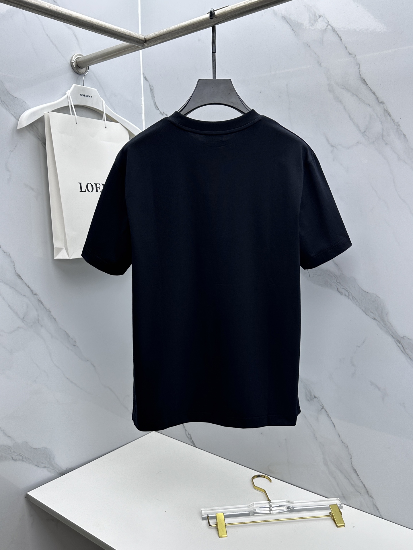 🆕BBR巴宝莉 2026春夏新款绣花短袖 官网同款T恤 双纱纯棉面料 多元化搭配 迎合眼下时尚前沿的创新