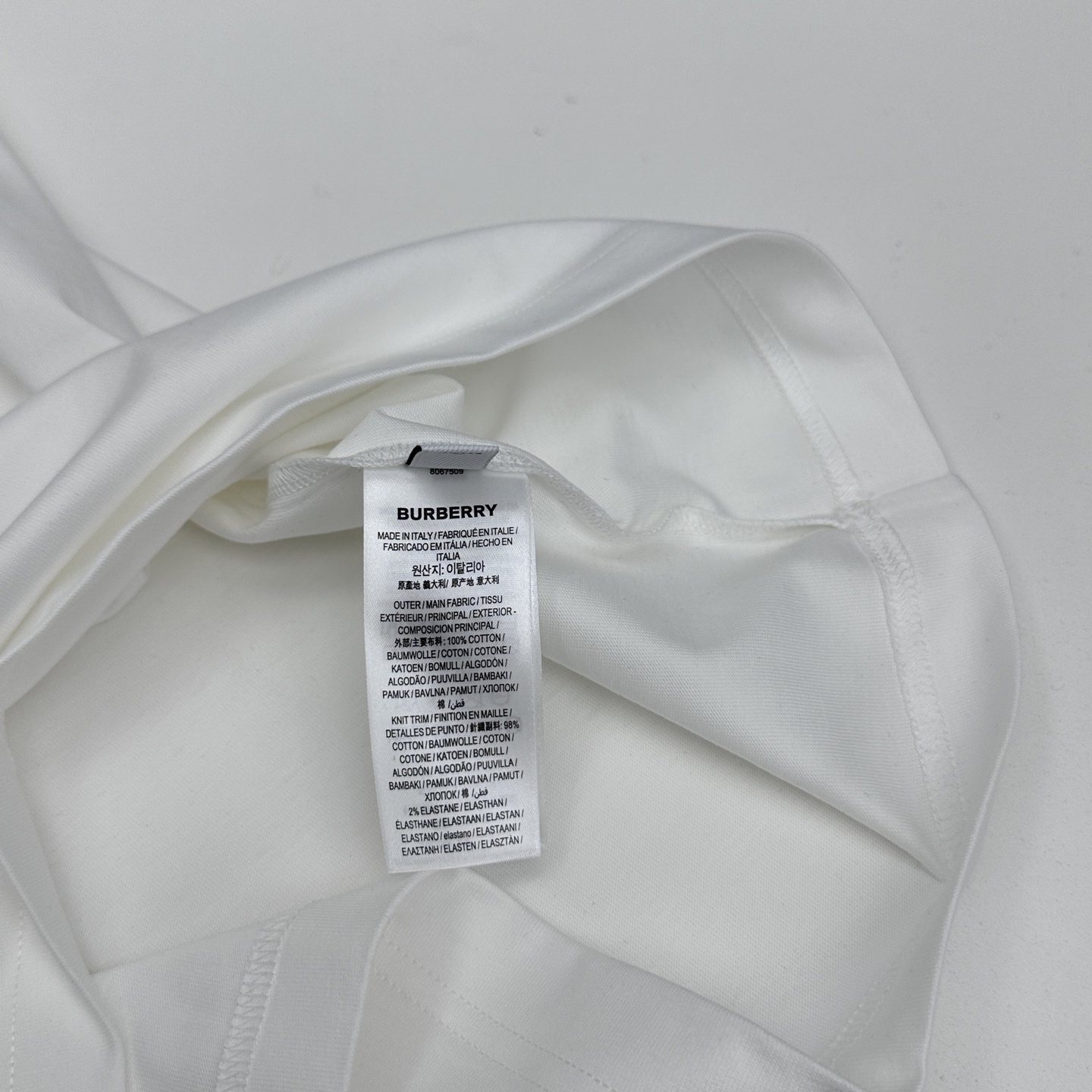 🆕BBR巴宝莉 2026春夏新款绣花短袖 官网同款T恤 双纱纯棉面料 多元化搭配 迎合眼下时尚前沿的创新