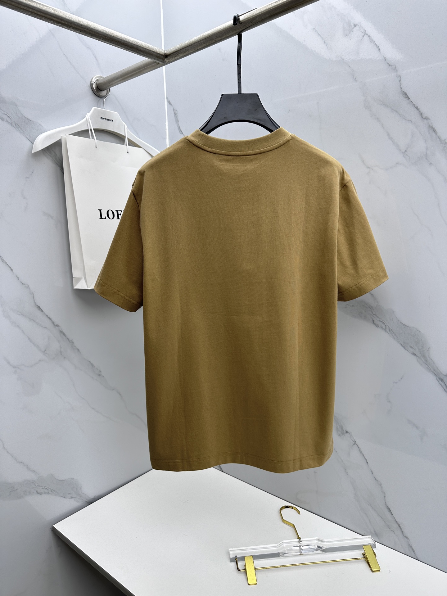 🌾 🆕BBR巴宝莉 2026春夏新款绣花短袖 官网同款T恤 双纱纯棉面料 多元化搭配 迎合眼下时尚前沿的