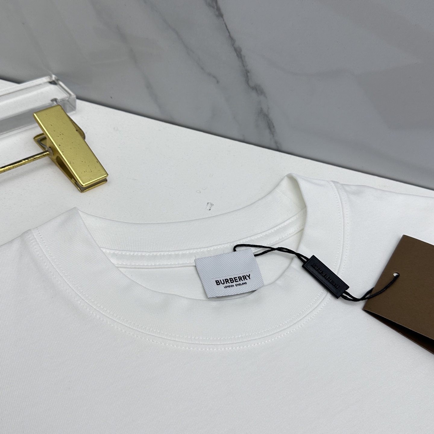 🌾 🆕BBR巴宝莉 2026春夏新款短袖 官网同款T恤 纹格绣花装饰，双纱纯棉面料 多元化搭配 迎合眼下