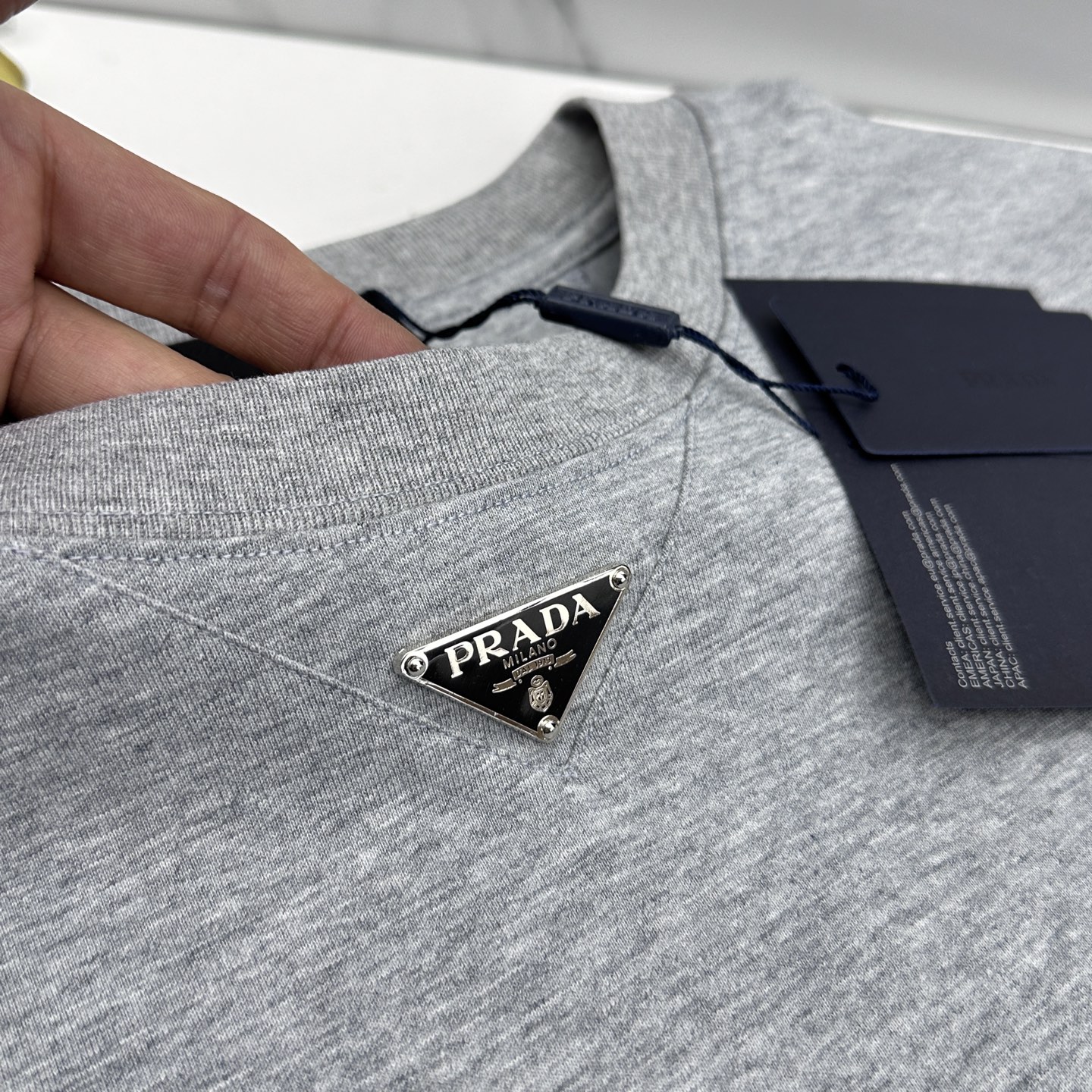 🌾 🆕🌾Prada普拉达 2026春夏新款短袖 官网同款T恤 经典三角标，双纱纯棉面料 多元化搭配 迎合