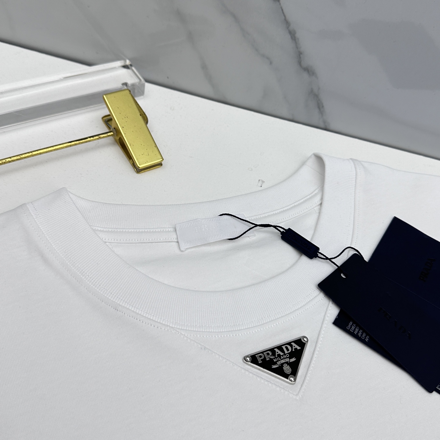 🌾 🆕🌾Prada普拉达 2026春夏新款短袖 官网同款T恤 经典三角标，双纱纯棉面料 多元化搭配 迎合