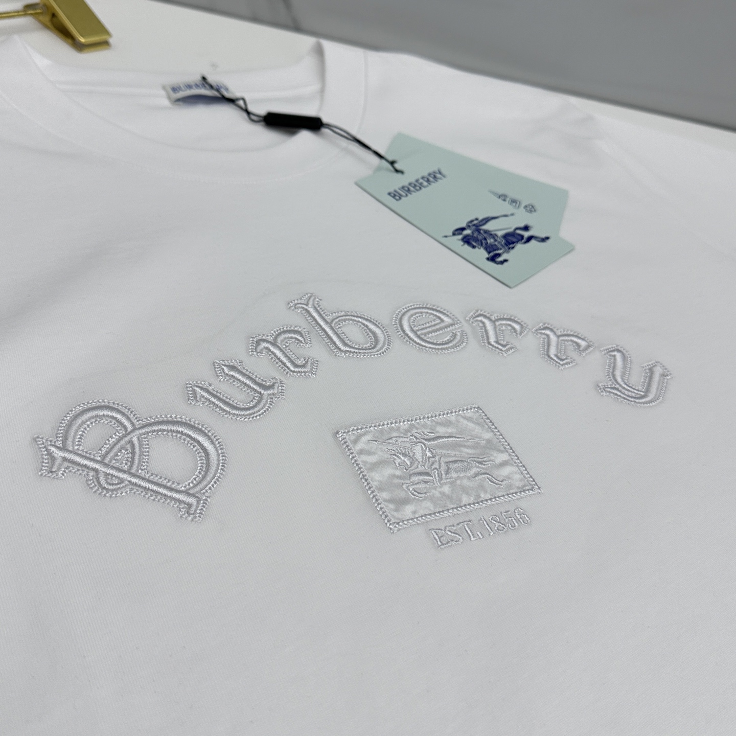 🌾 🆕BBR巴宝莉 2026春夏新款字母绣花短袖 官网同款T恤，双纱纯棉面料 多元化搭配 迎合眼下时尚前