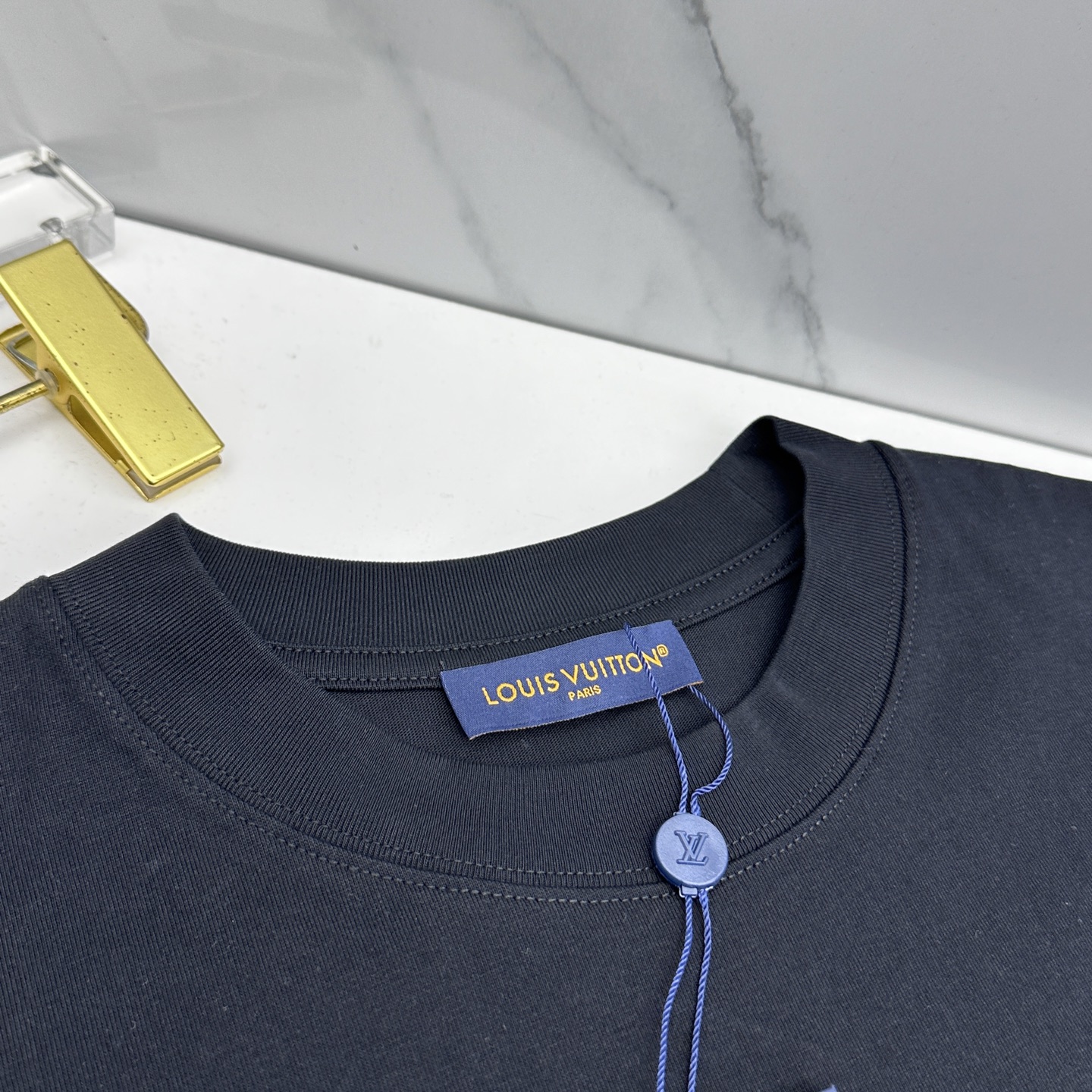 🌾 🆕LV路易威登 2026春夏新款logo刺绣短袖 官网同款T恤 双纱纯棉面料 多元化搭配 迎合眼下时