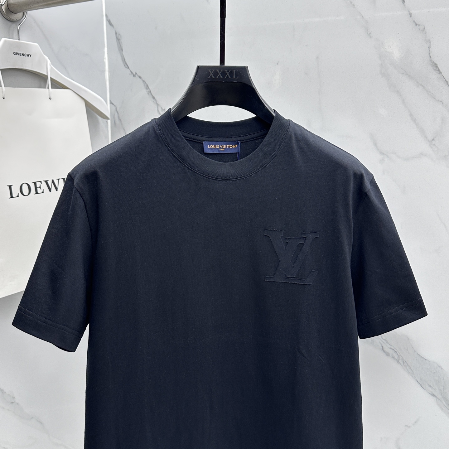 🌾 🆕LV路易威登 2026春夏新款logo刺绣短袖 官网同款T恤 双纱纯棉面料 多元化搭配 迎合眼下时