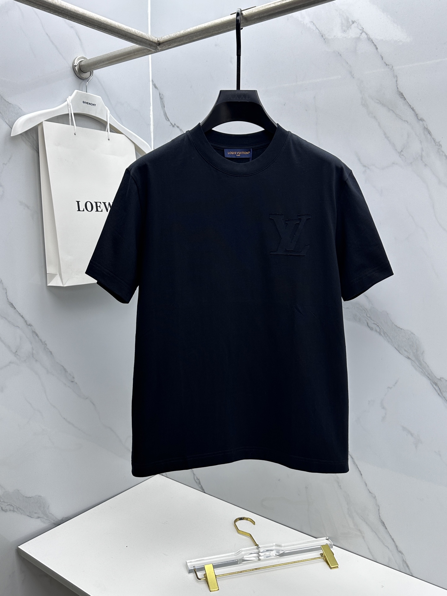 🌾 🆕LV路易威登 2026春夏新款logo刺绣短袖 官网同款T恤 双纱纯棉面料 多元化搭配 迎合眼下时