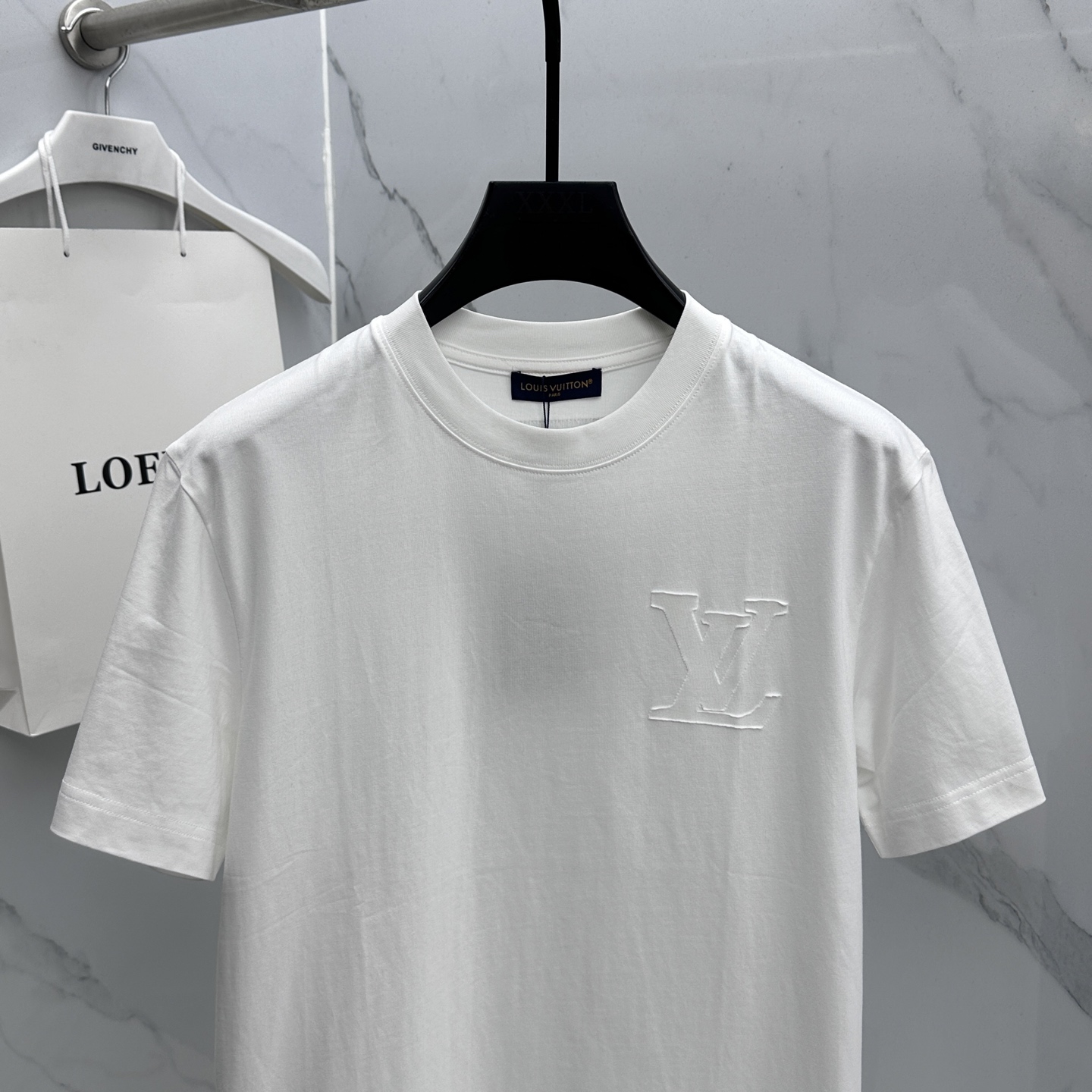 🌾 🆕LV路易威登 2026春夏新款logo刺绣短袖 官网同款T恤 双纱纯棉面料 多元化搭配 迎合眼下时