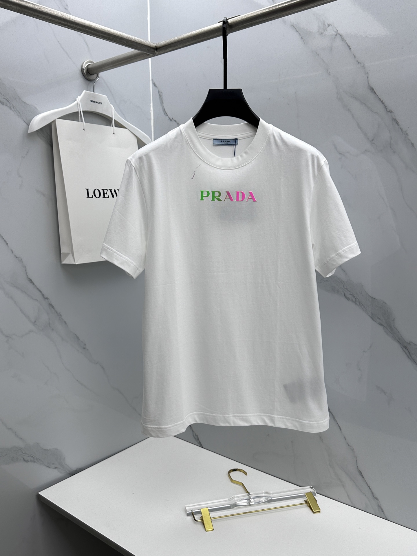 🌾 🆕🌾Prada普拉达 2026春夏新款logo字母印花短袖 官网同款T恤 双纱纯棉面料 多元化搭配 