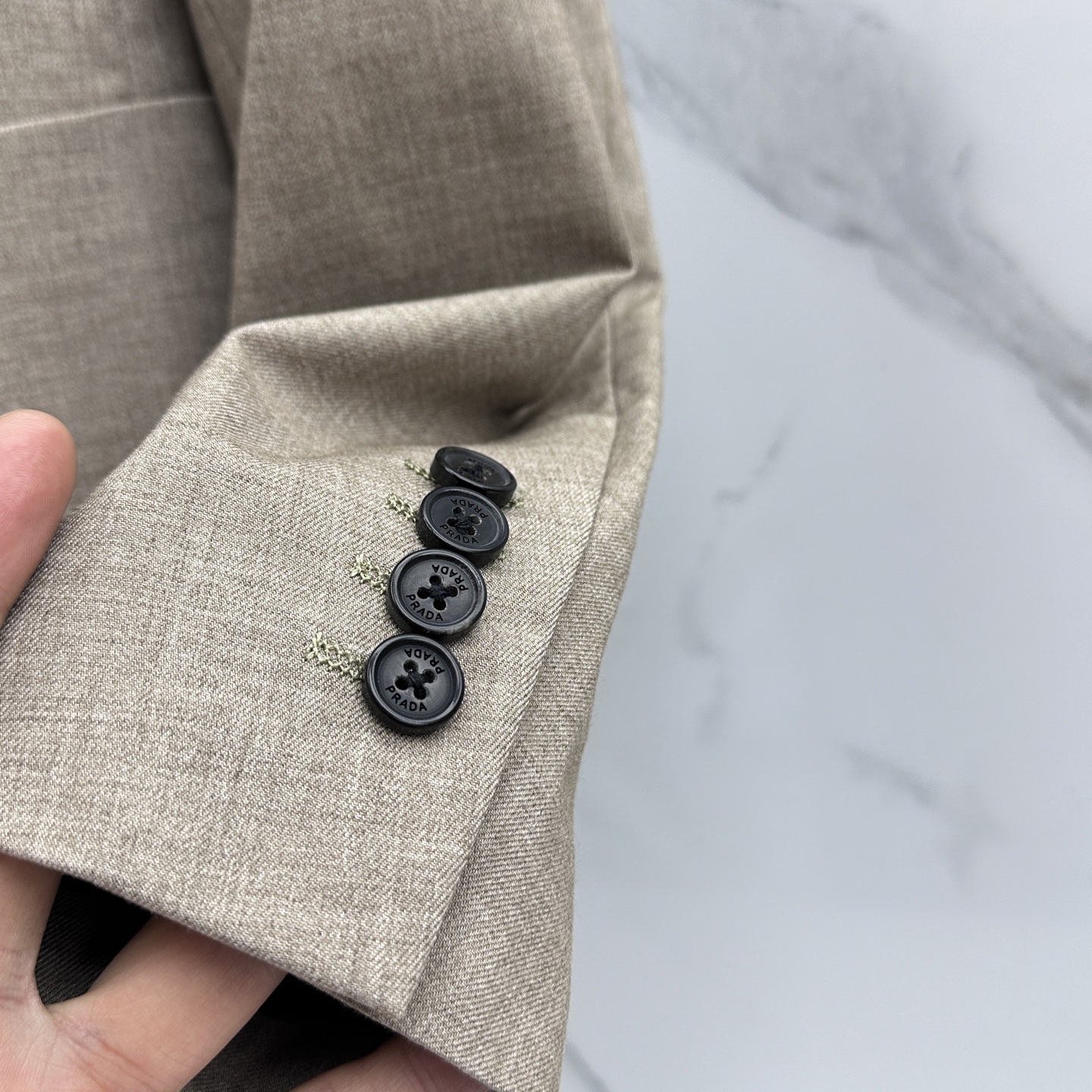 🌾 🆕🌾Prada普拉达 2026早春棉麻轻奢系列，最新时尚男款西装外套.定织定染面料。处处细节显工艺足