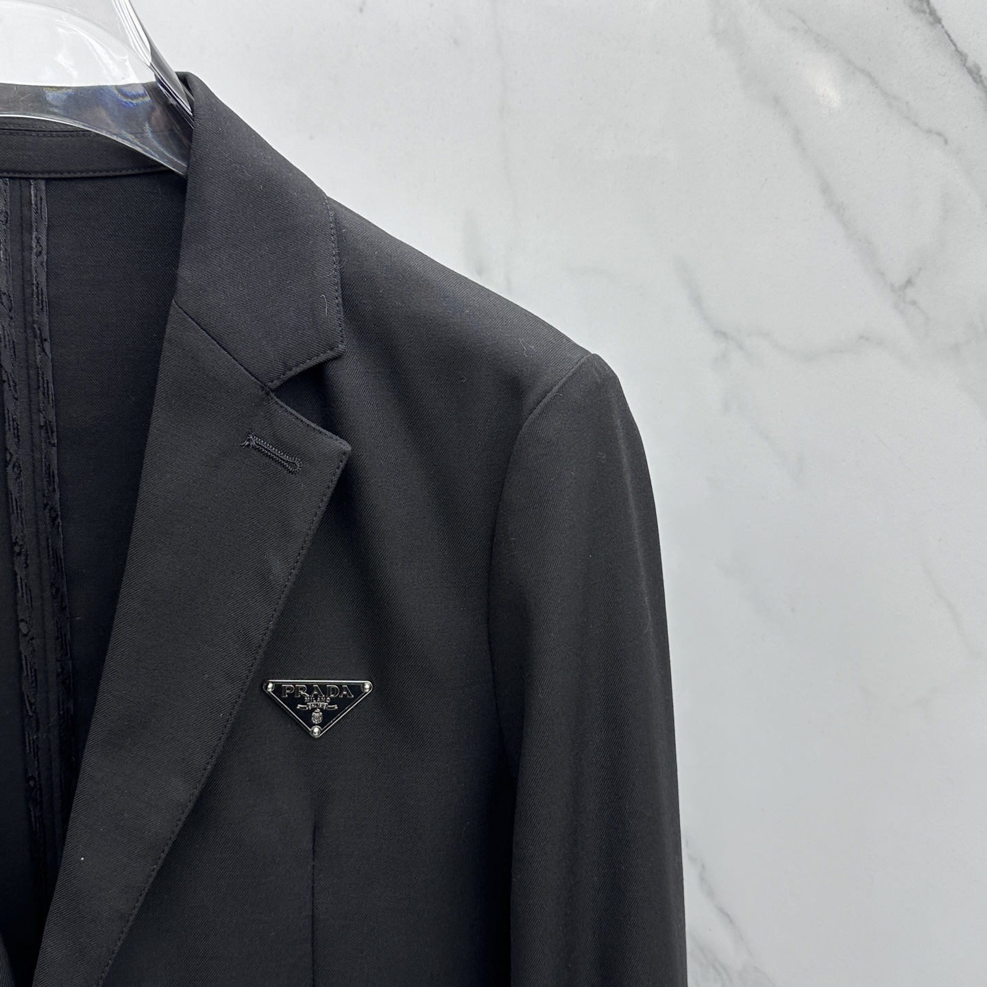 🌾 🆕🌾Prada普拉达 2026早春棉麻轻奢系列，最新时尚男款西装外套.定织定染面料。处处细节显工艺足