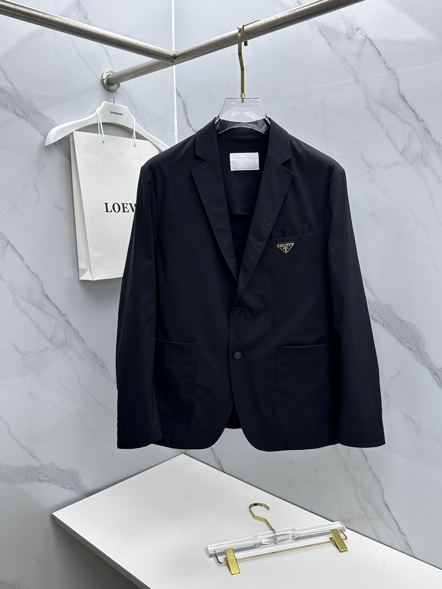 🌾 🆕🌾Prada普拉达 2026早春轻奢系列，最新时尚男款西装外套.定织定染面料。处处细节显工艺足够的