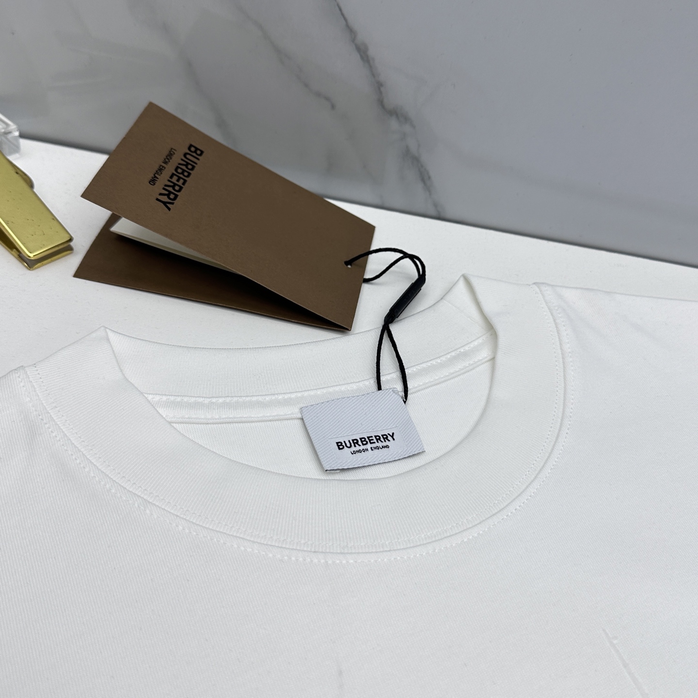 🆕Burberry巴宝莉 2026春夏新款logo满幅印花短袖 官网同款T恤 双纱纯棉面料 多元化搭配 