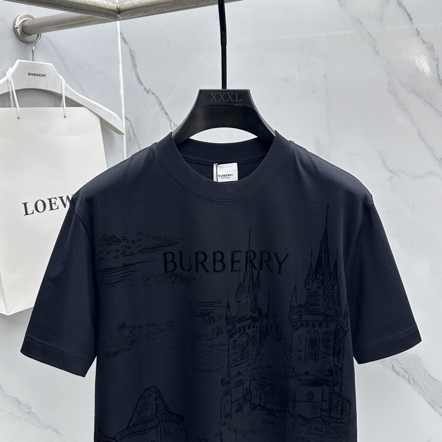 🆕Burberry巴宝莉 2026春夏新款logo满幅印花短袖 官网同款T恤 双纱纯棉面料 多元化搭配 