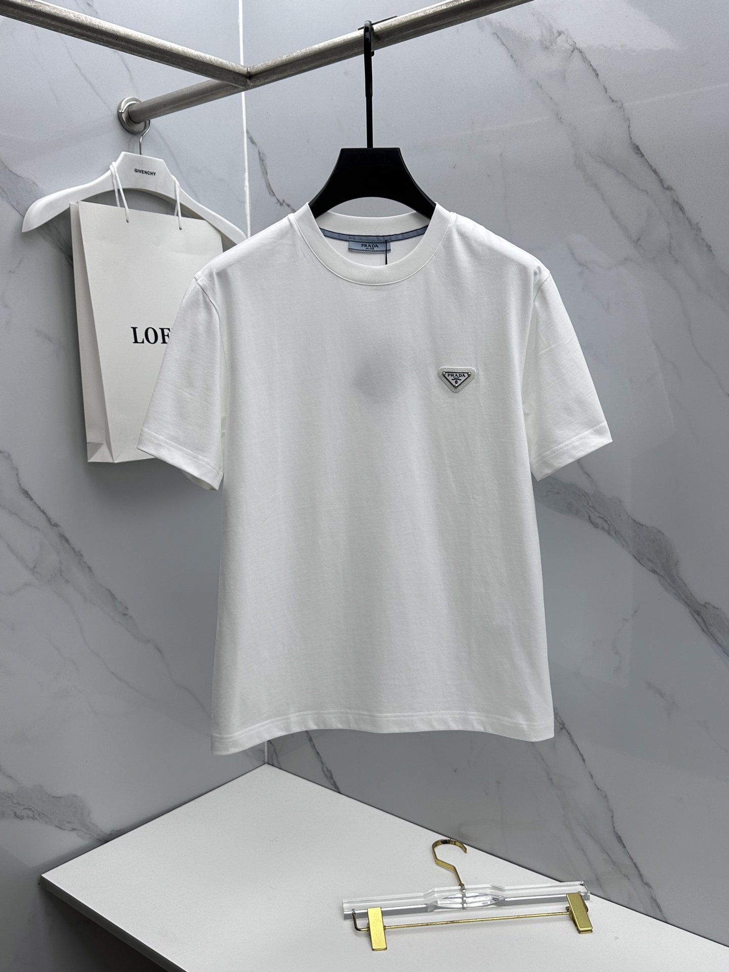 🆕Prada普拉达 2026春夏新款皮牌三角标简约短袖 官网同款T恤 双纱纯棉面料 多元化搭配 迎合眼下