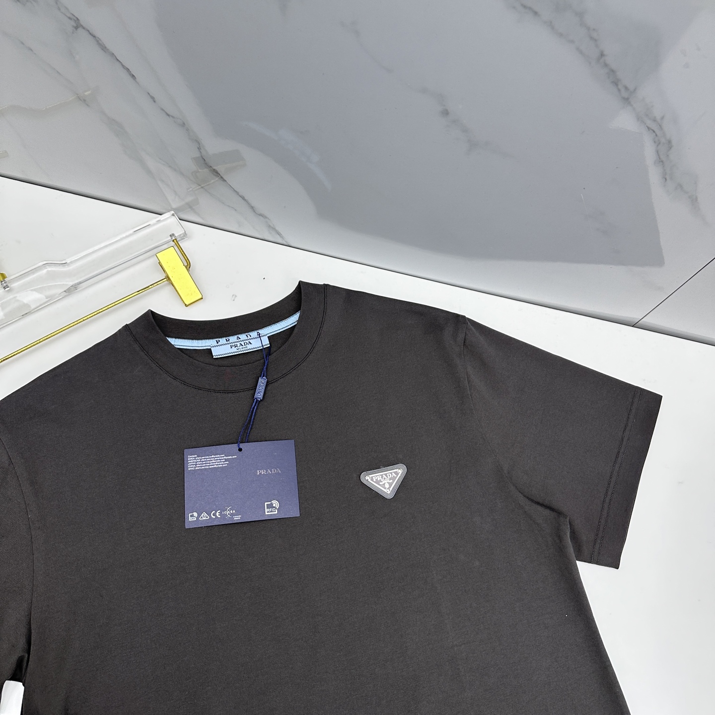 🆕Prada普拉达 2026春夏新款皮牌三角标简约短袖 官网同款T恤 双纱纯棉面料 多元化搭配 迎合眼下