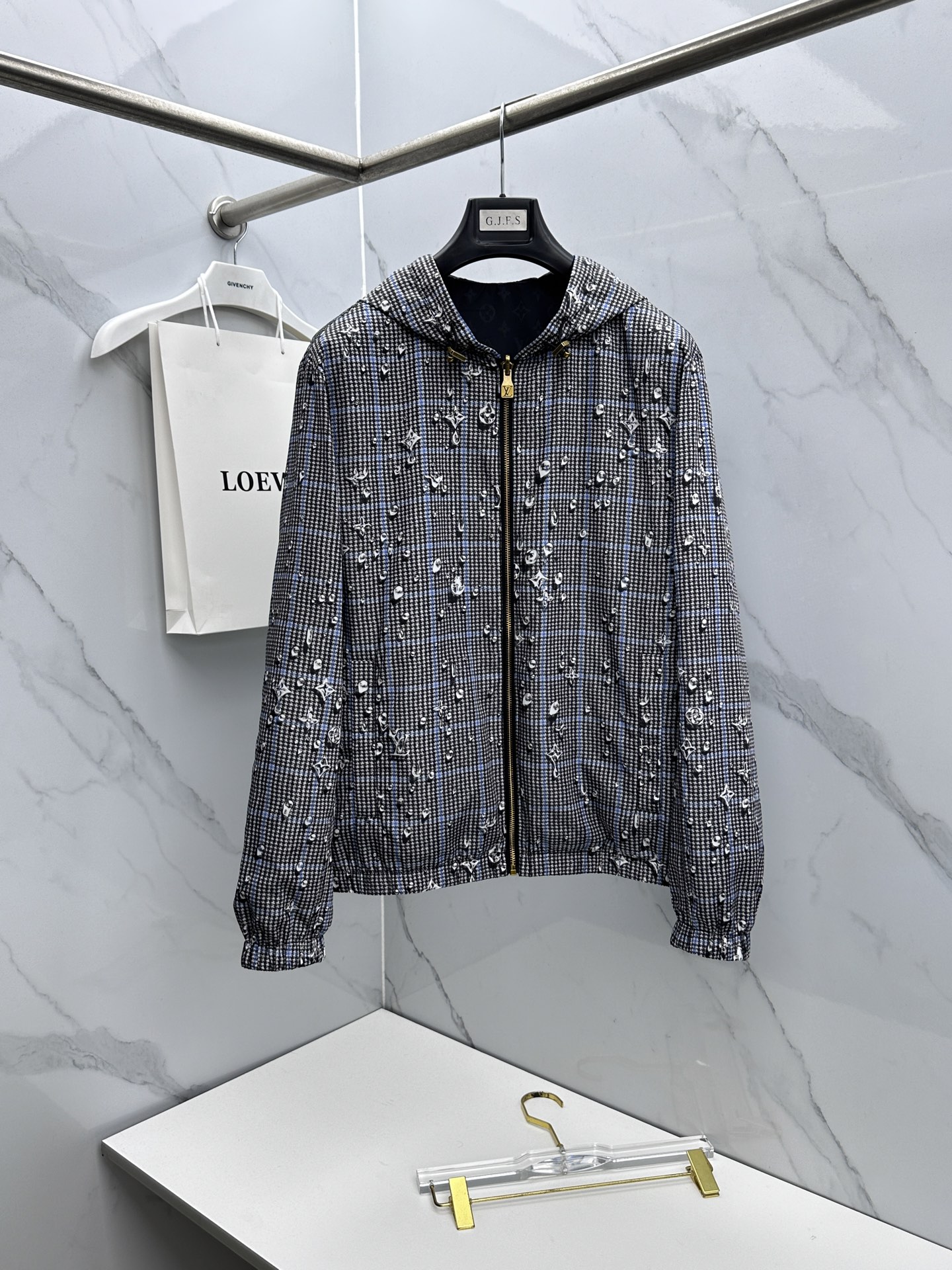 🆕Louis Vuitton路易威登 2026早春系列，官网同款雨滴印花连帽双面穿尼龙夹克 男女同款双面