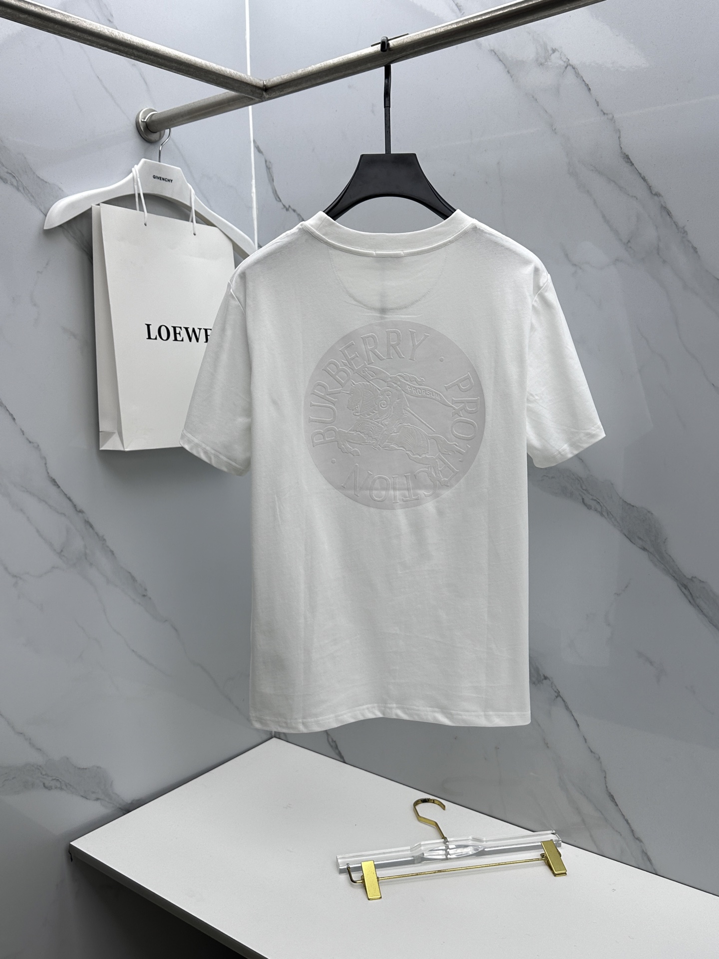 🆕Burberry巴宝莉 2026春夏新款植绒印花短袖 官网同款T恤，双纱纯棉面料 多元化搭配 迎合眼下