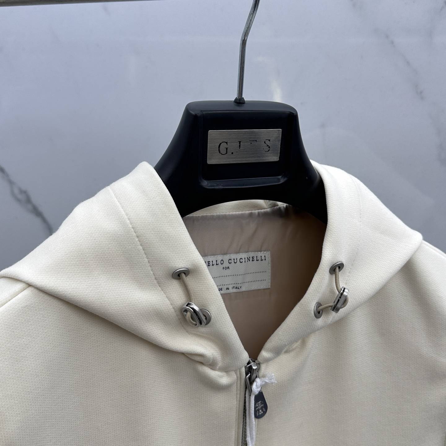 🆕BC 2026早春轻奢休闲系列，最新时尚连帽马甲外套.双侧对称字母刺绣.处处细节显工艺足够的高级.结构