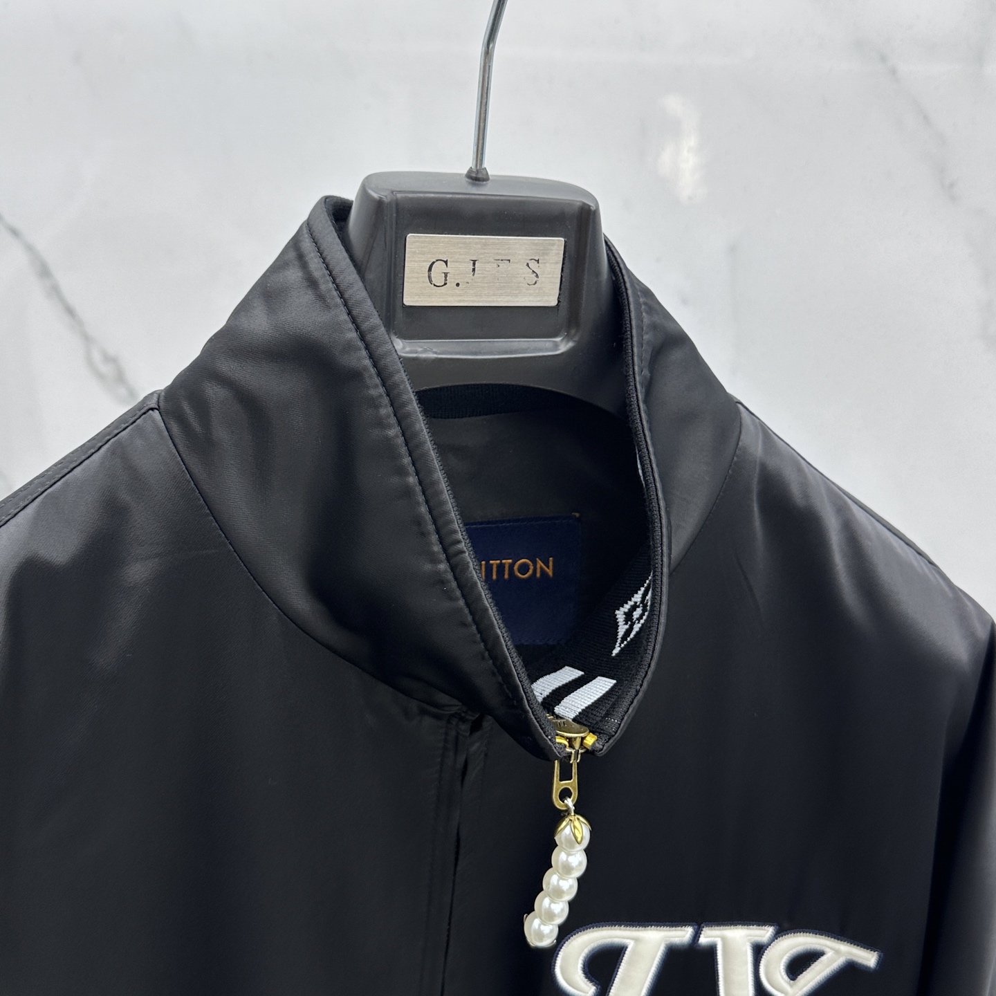 🆕LV路易威登 2026早春休闲系列，最新时尚立领夹克外套.大胆前卫的撞色设计，处处细节显工艺足够的高级