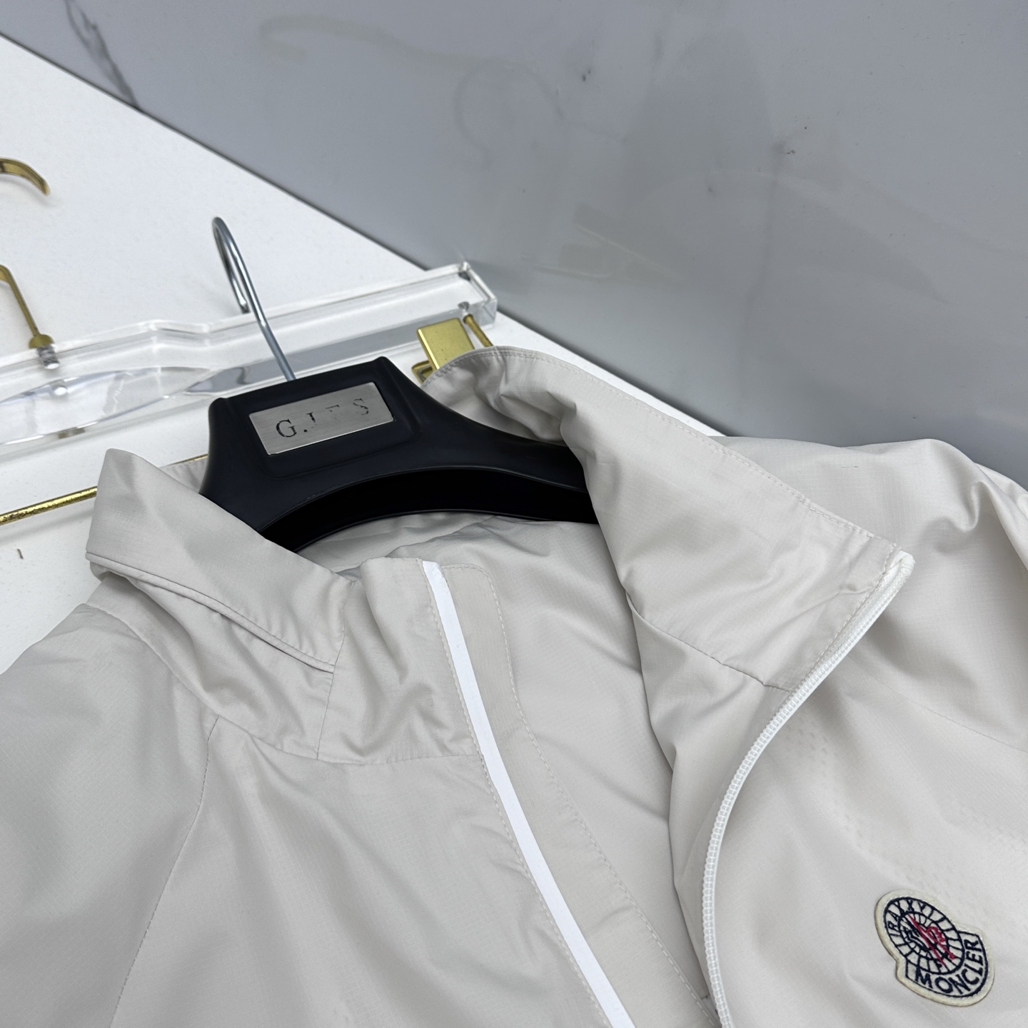 🆕Moncler蒙口 2026早春休闲系列，最新时尚立领夹克外套.处处细节显工艺足够的高级 结构性剪裁的