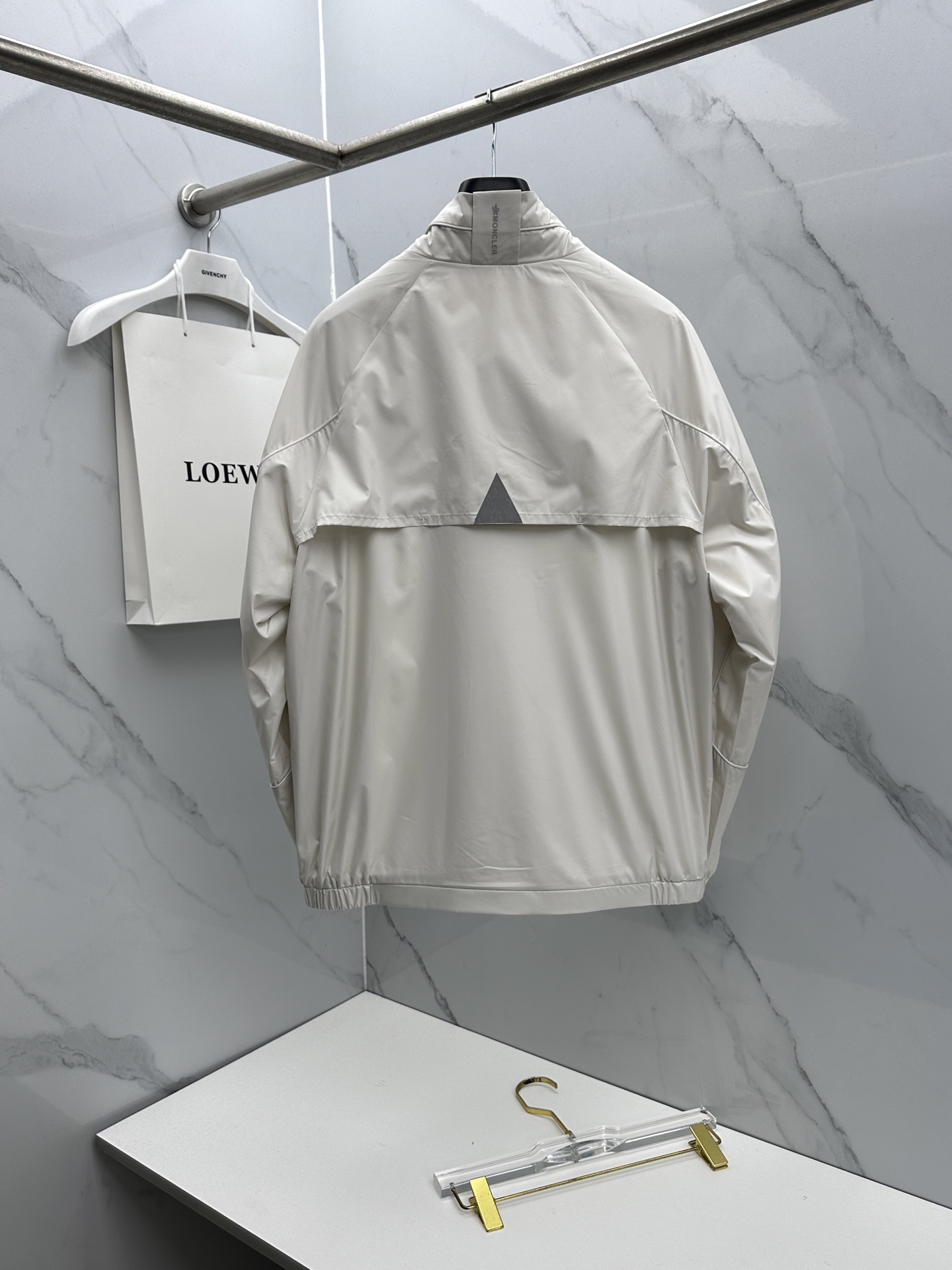 🆕Moncler蒙口 2026早春休闲系列，最新时尚立领夹克外套.处处细节显工艺足够的高级 结构性剪裁的