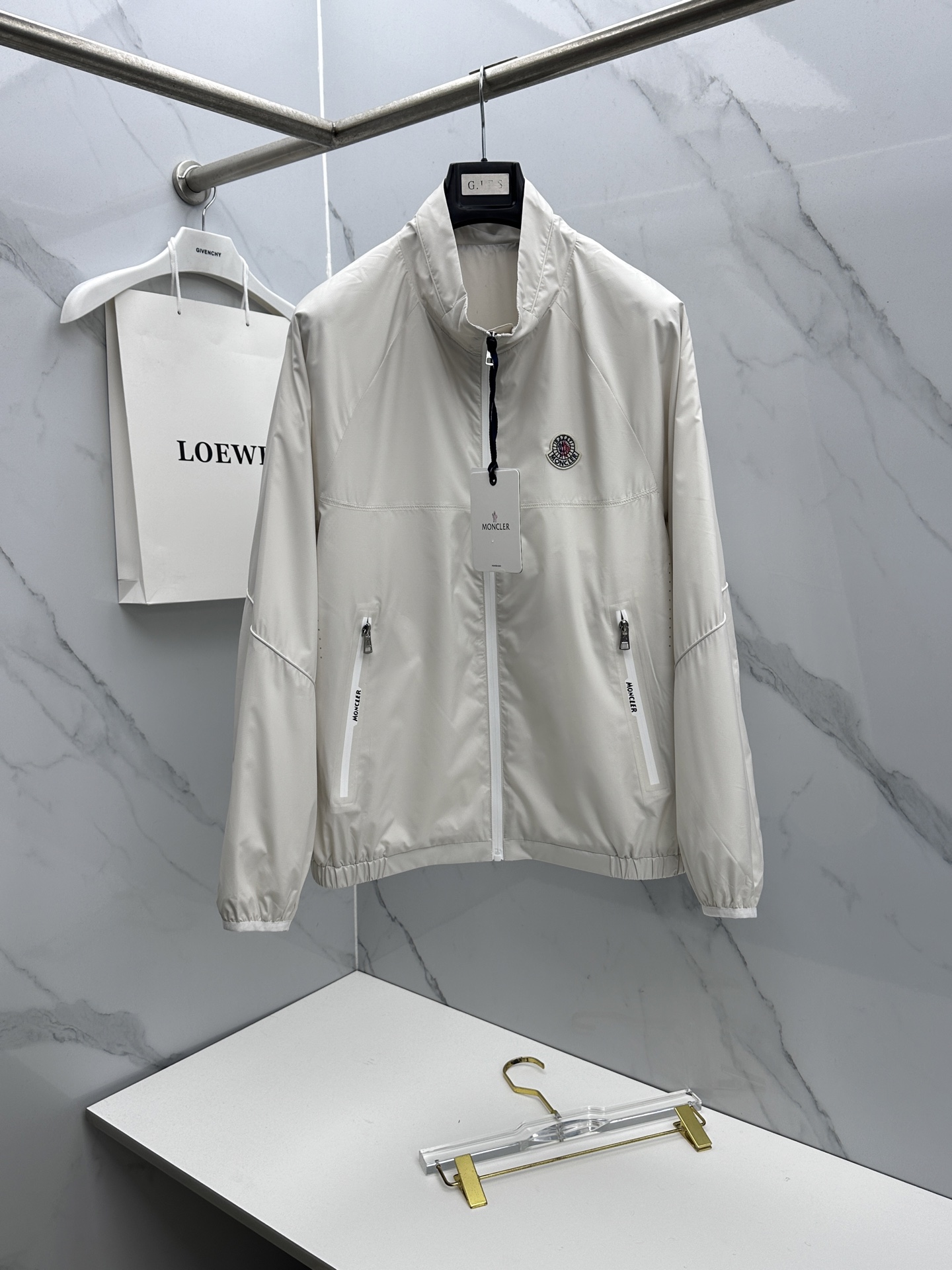 🆕Moncler蒙口 2026早春休闲系列，最新时尚立领夹克外套.处处细节显工艺足够的高级 结构性剪裁的