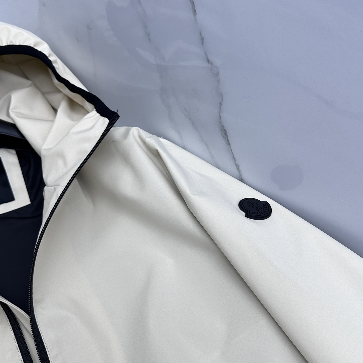 🆕Moncler蒙口 2026早春休闲系列，最新时尚连帽夹克外套.处处细节显工艺足够的高级 结构性剪裁的