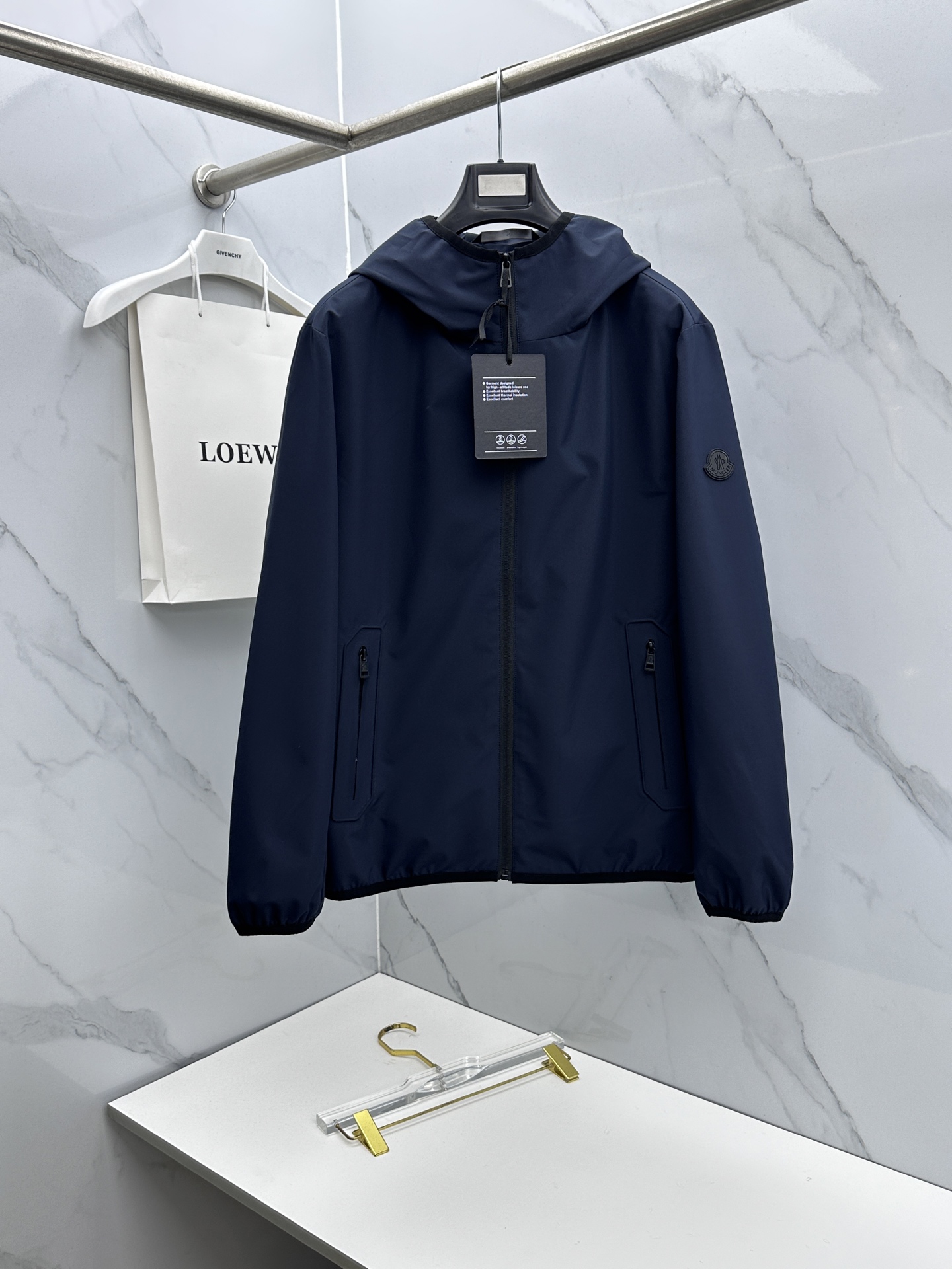 🆕Moncler蒙口 2026早春休闲系列，最新时尚连帽夹克外套.处处细节显工艺足够的高级 结构性剪裁的