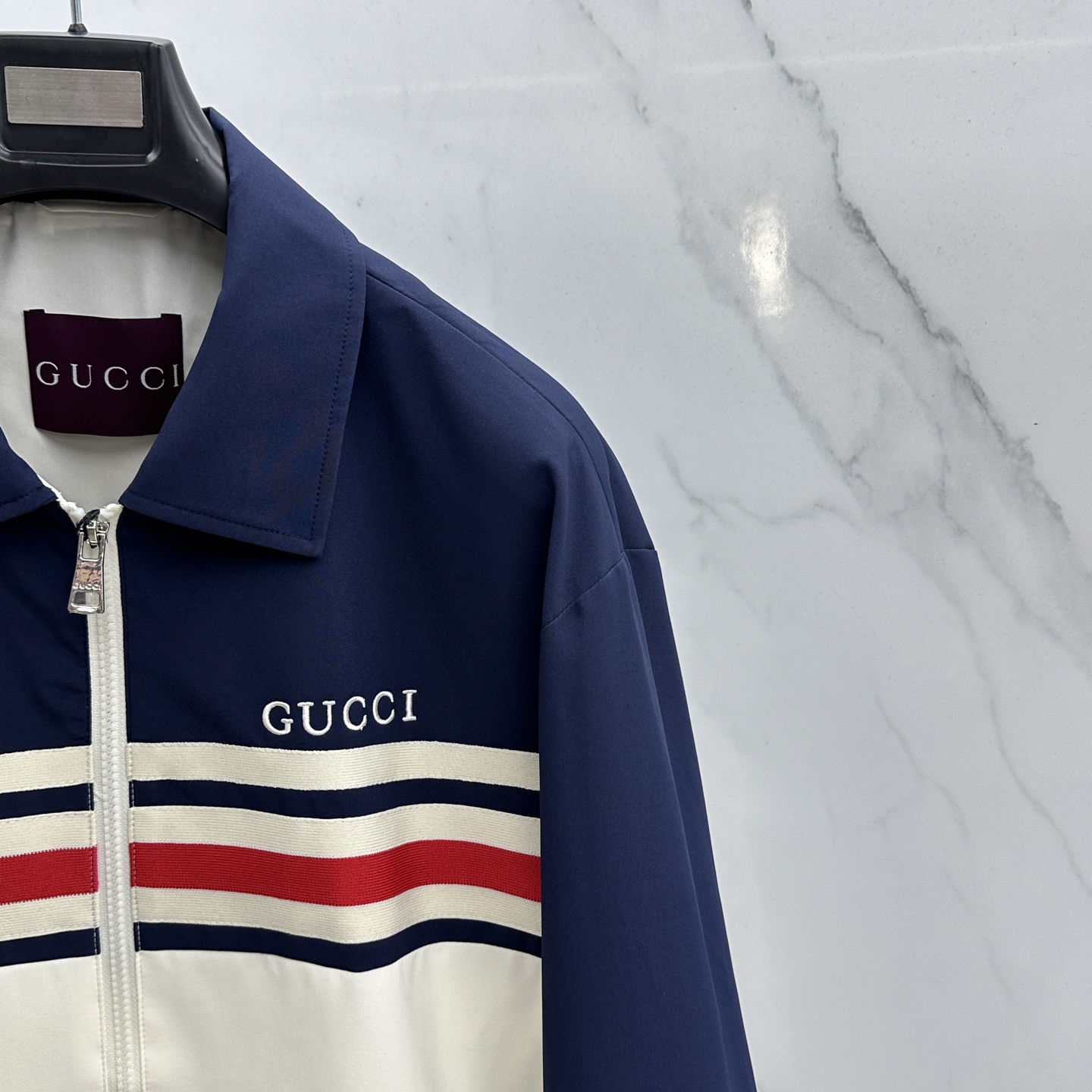 🆕Gucci古驰 2026早春休闲系列，最新时尚翻领夹克外套.拼接撞色条纹，logo刺绣，处处细节显工艺