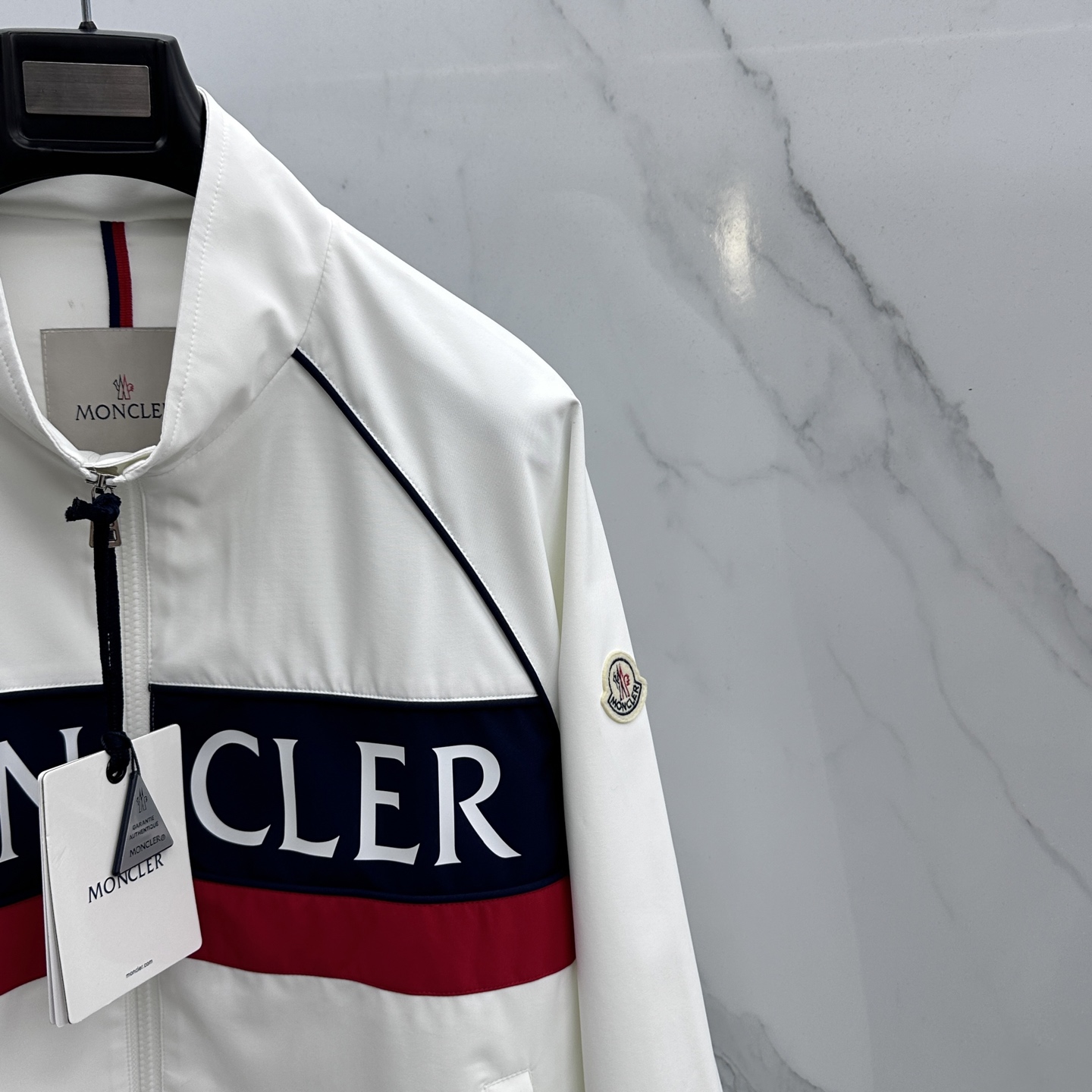 🆕Moncler蒙口 2026早春休闲系列，最新时尚立领夹克外套.处处细节显工艺足够的高级 结构性剪裁的