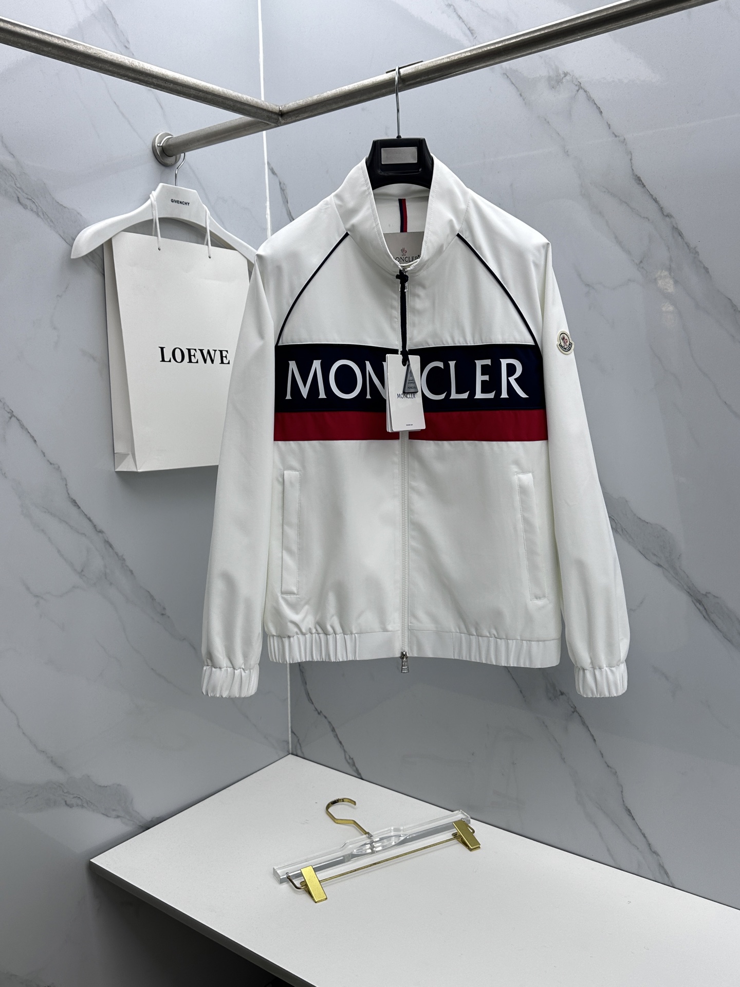 🆕Moncler蒙口 2026早春休闲系列，最新时尚立领夹克外套.处处细节显工艺足够的高级 结构性剪裁的