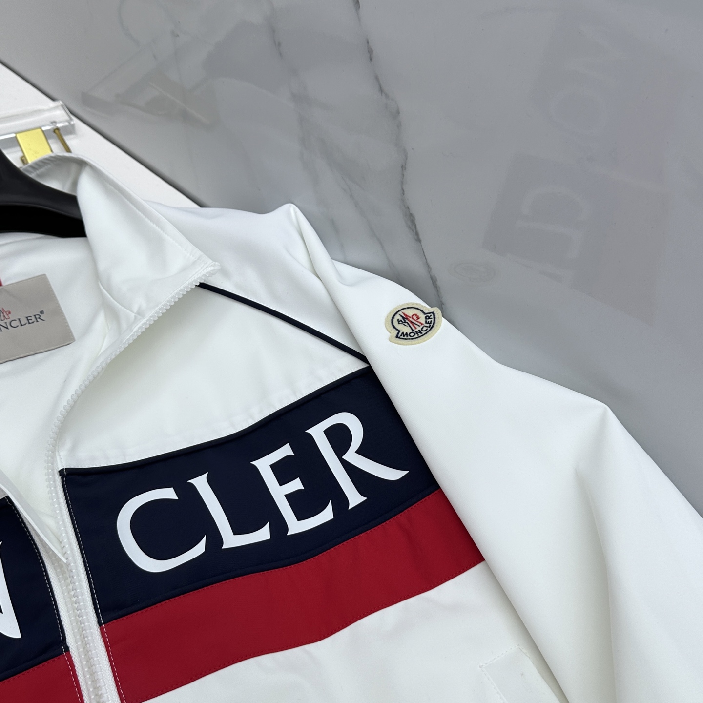 🆕Moncler蒙口 2026早春休闲系列，最新时尚立领夹克外套.处处细节显工艺足够的高级 结构性剪裁的