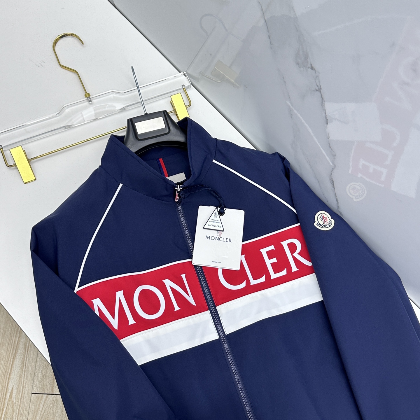 🆕Moncler蒙口 2026早春休闲系列，最新时尚立领夹克外套.处处细节显工艺足够的高级 结构性剪裁的