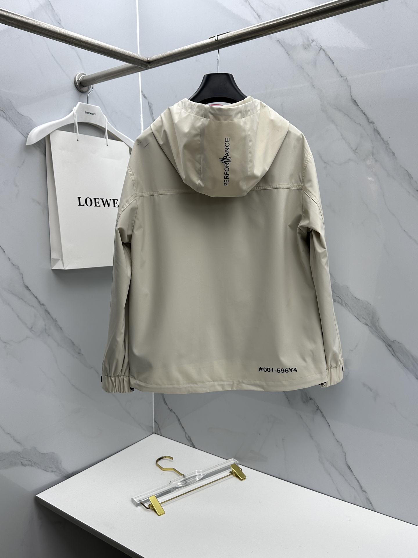 🆕Moncler蒙口 2026早春休闲系列，最新时尚连帽夹克外套.处处细节显工艺足够的高级 结构性剪裁的