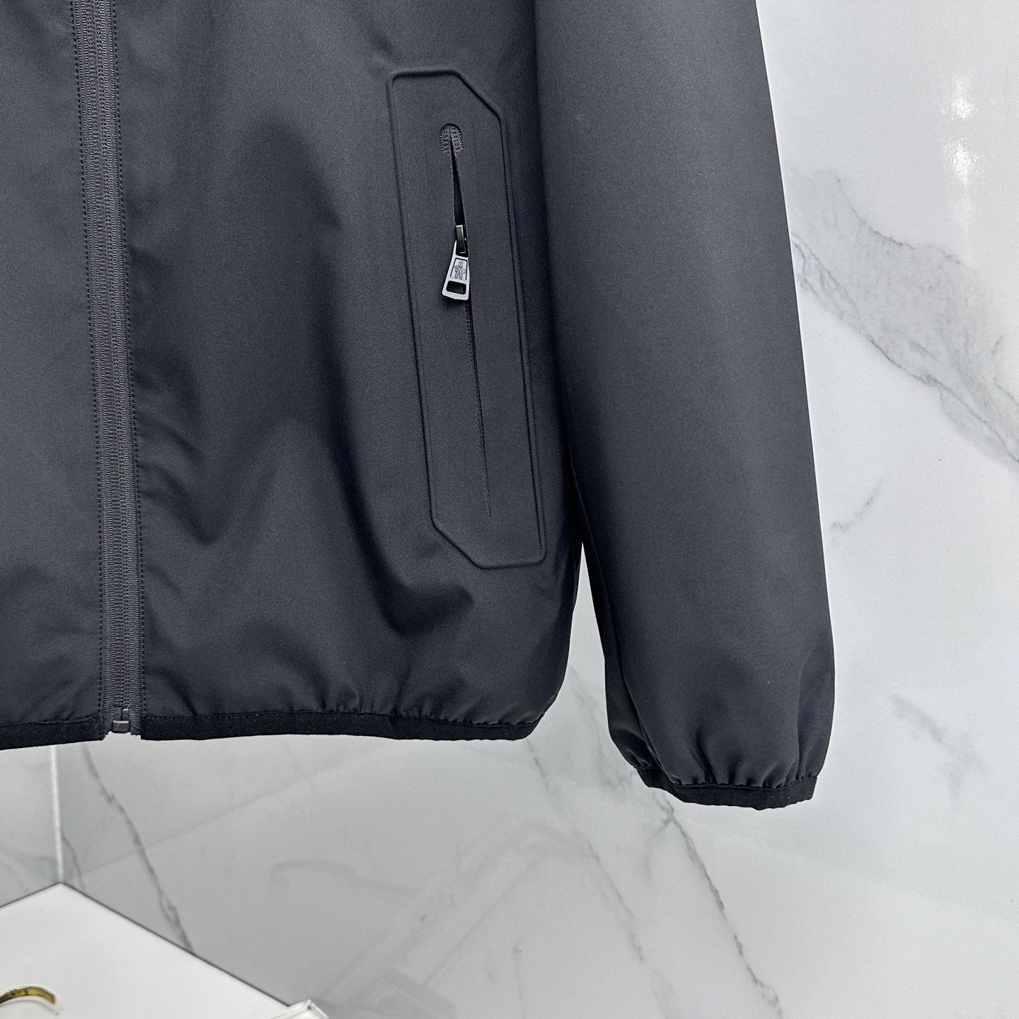 🆕Moncler蒙口 2026早春休闲系列，最新时尚连帽夹克外套.处处细节显工艺足够的高级 结构性剪裁的