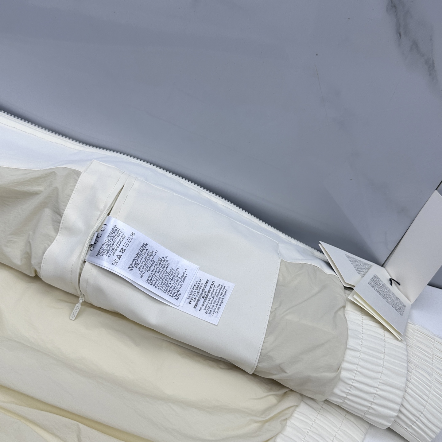 🆕Gucci古驰 2026早春休闲系列，最新时尚立领夹克外套.提花织带，拼接撞色。处处细节显工艺足够的高