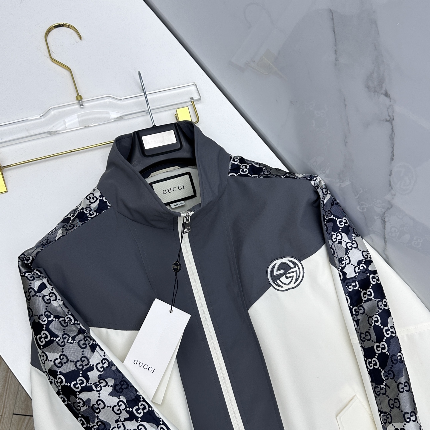 🆕Gucci古驰 2026早春休闲系列，最新时尚立领夹克外套.提花织带，拼接撞色。处处细节显工艺足够的高