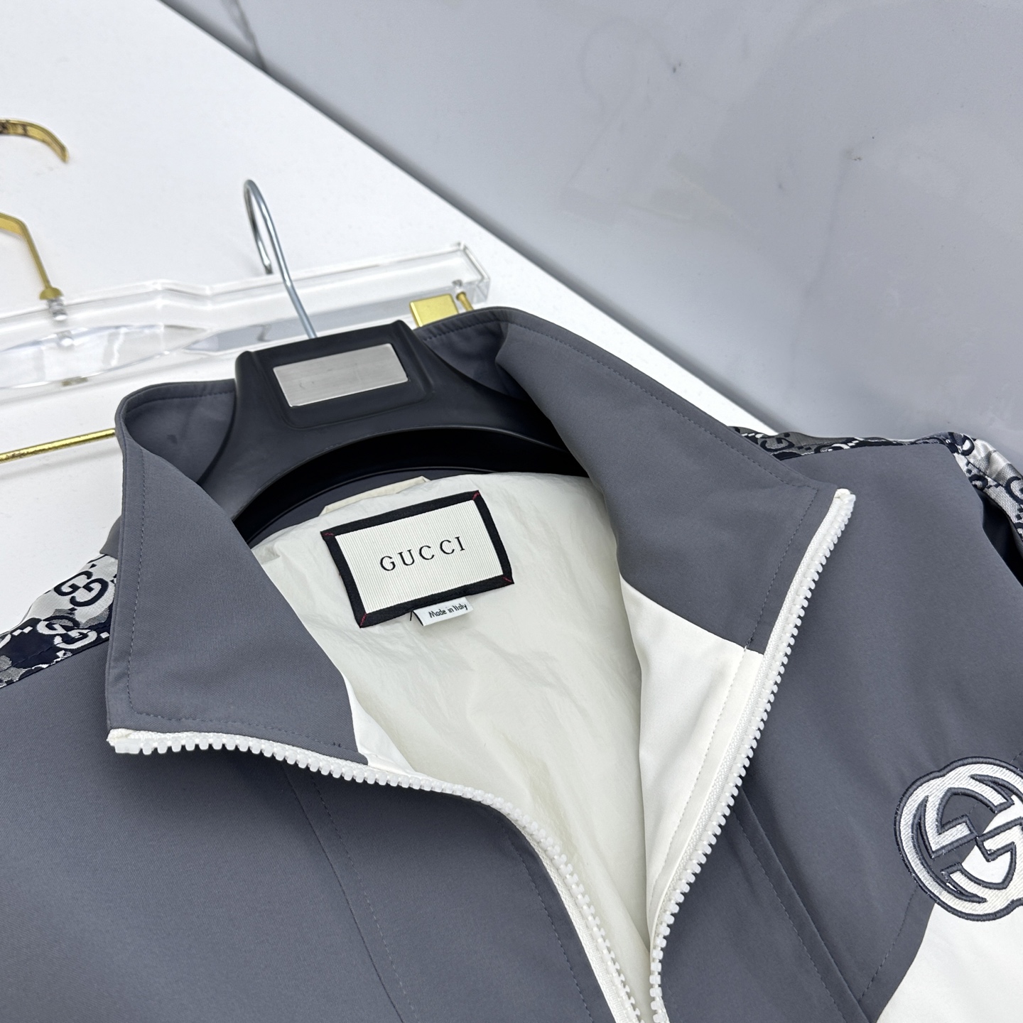 🆕Gucci古驰 2026早春休闲系列，最新时尚立领夹克外套.提花织带，拼接撞色。处处细节显工艺足够的高