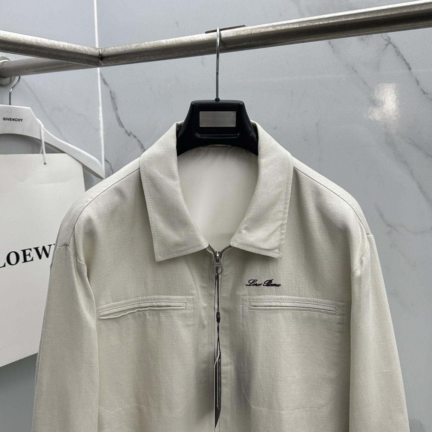 🆕Loro piana 早春轻奢老钱风棉麻系列，最新时尚翻领夹克外套.处处细节显工艺足够的高级 结构性剪