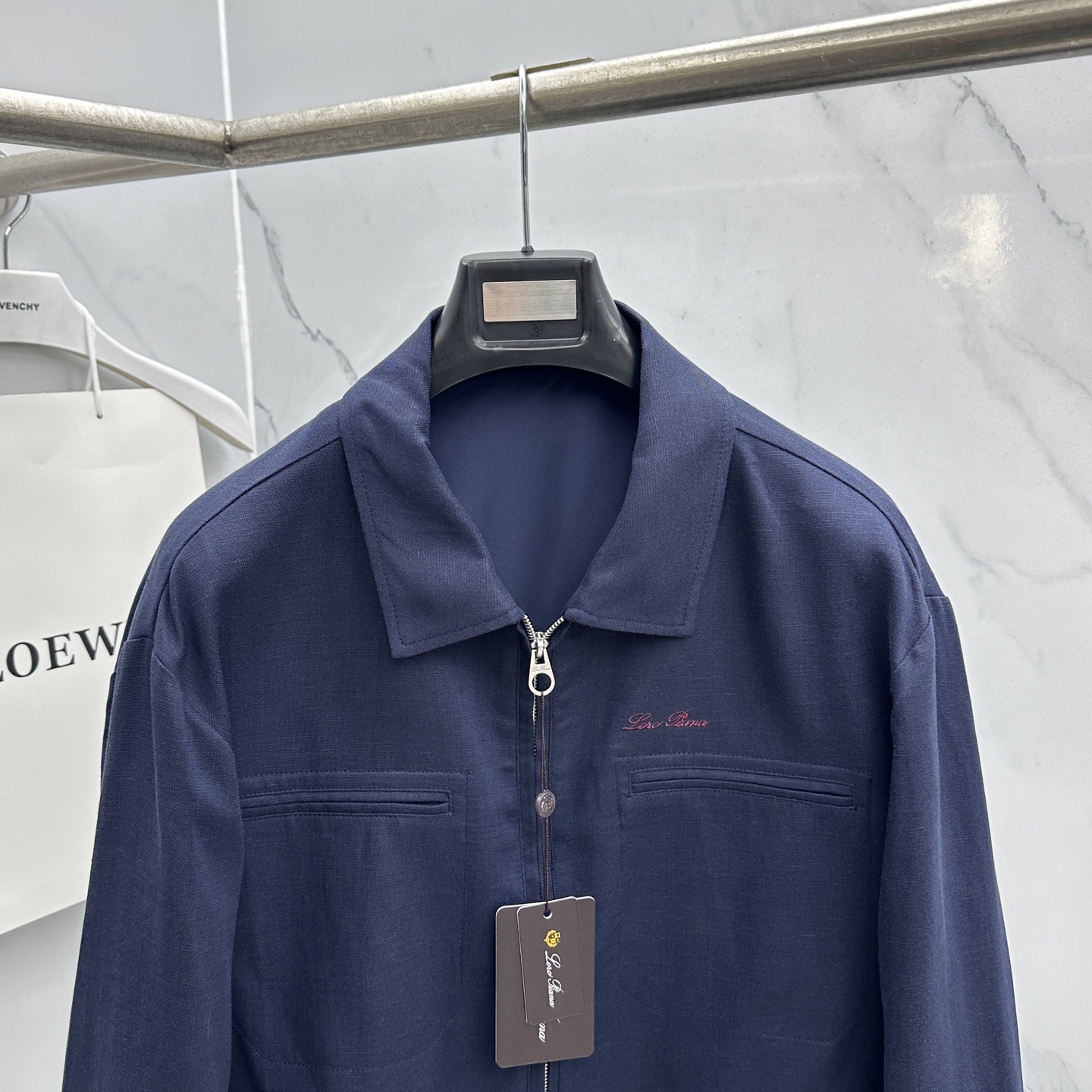 🆕Loro piana 早春轻奢老钱风棉麻系列，最新时尚翻领夹克外套.处处细节显工艺足够的高级 结构性剪